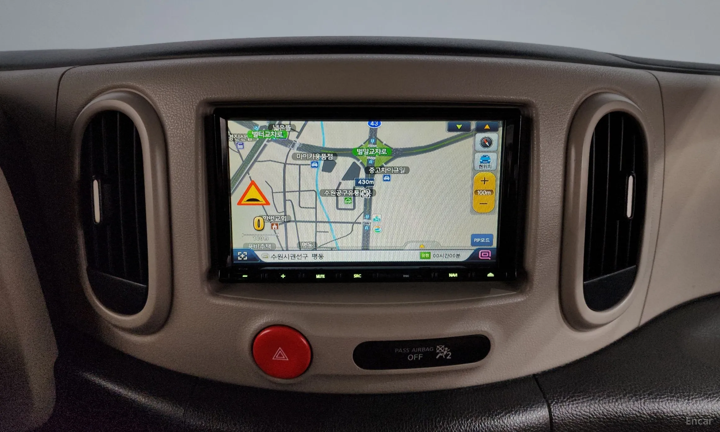 Nissan Cube превью 13