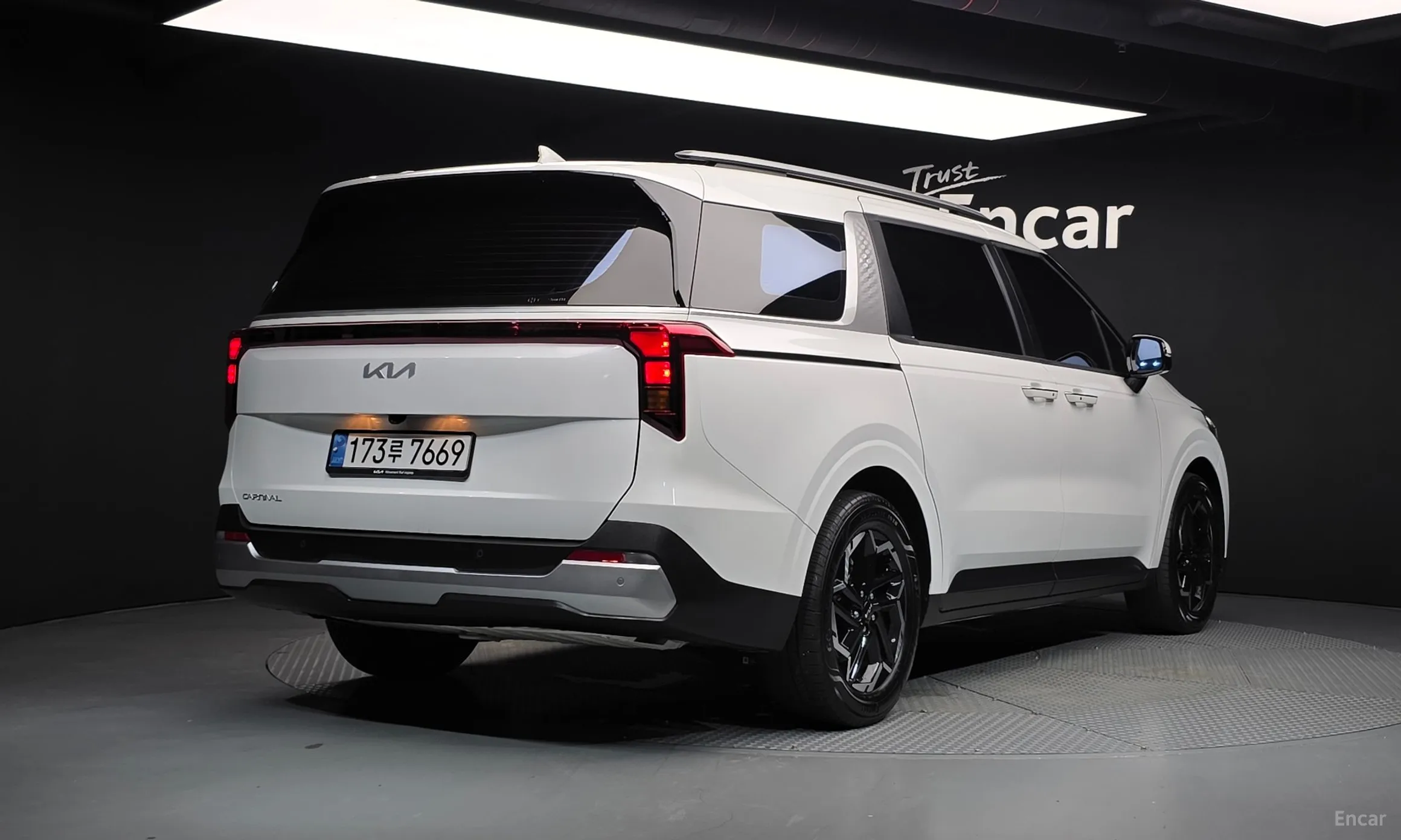 Kia Carnival 4th Generation превью 2