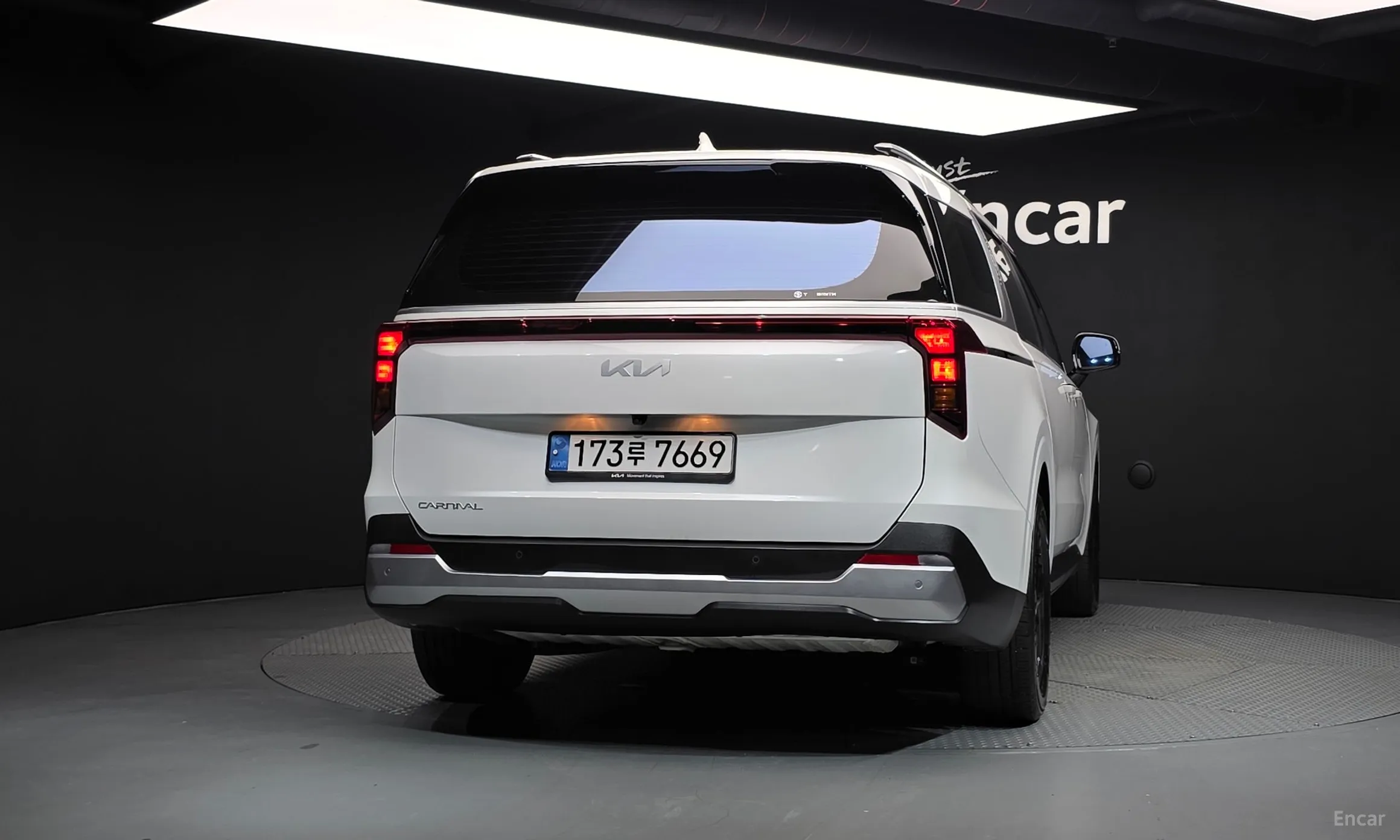Kia Carnival 4th Generation превью 4