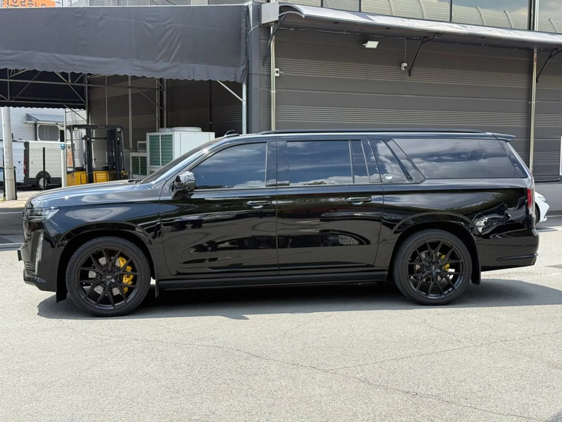 Cadillac Escalade 5th Generation превью 3