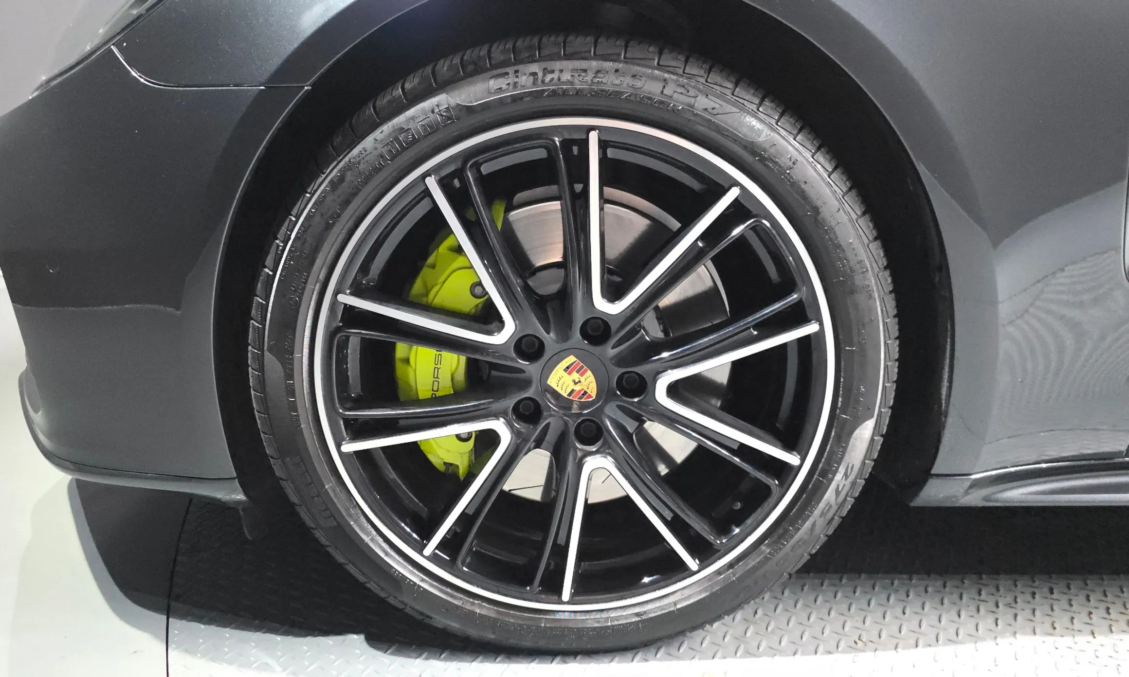 Porsche Panamera (971) превью 5