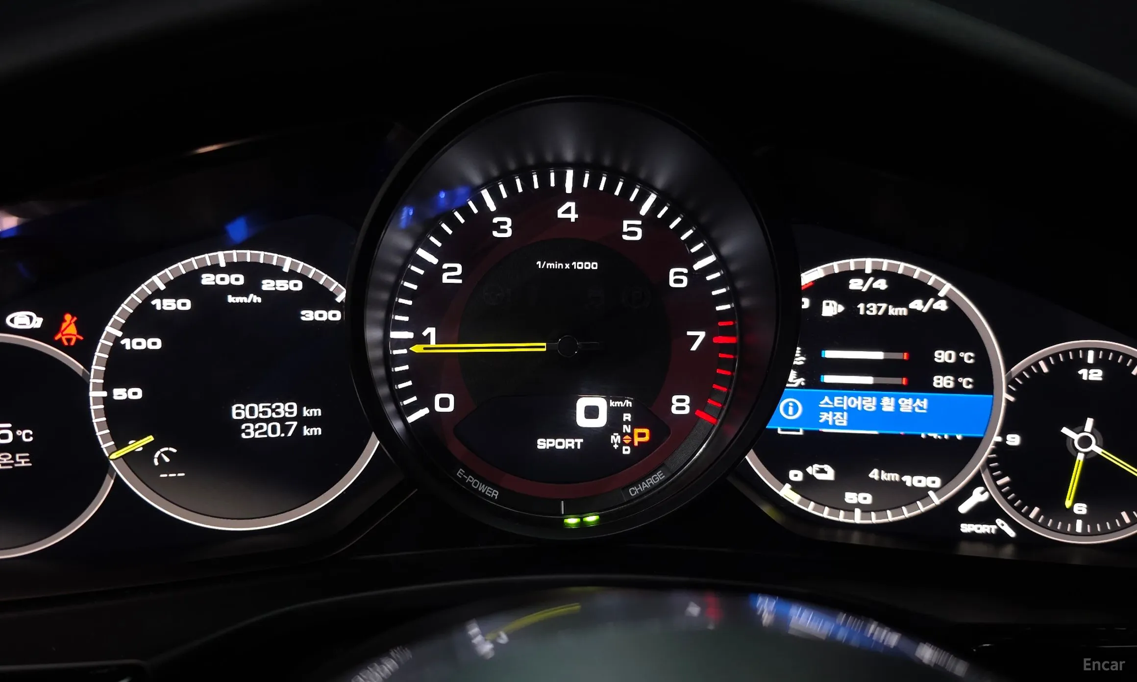 Porsche Panamera (971) превью 8