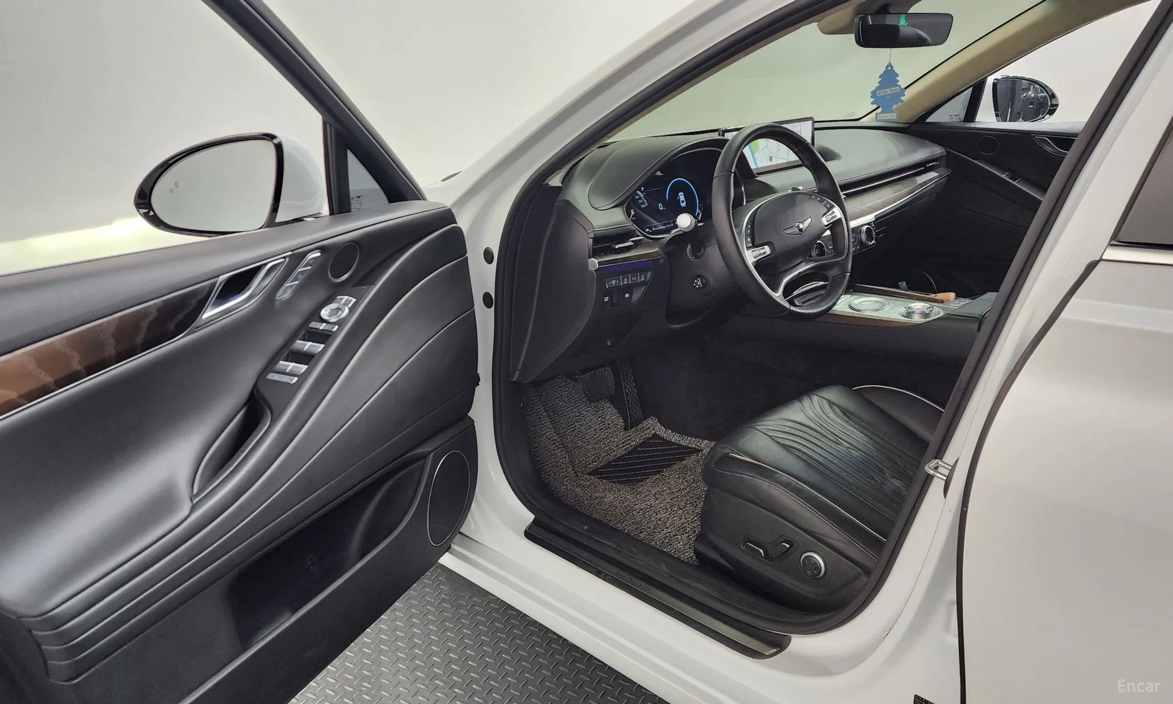 Genesis G80 (RG3) превью 10