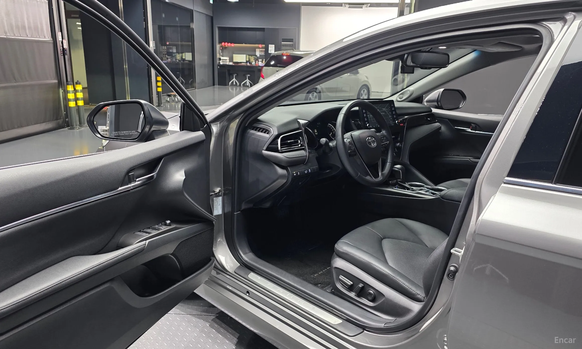 Toyota Camry (XV70) превью 10