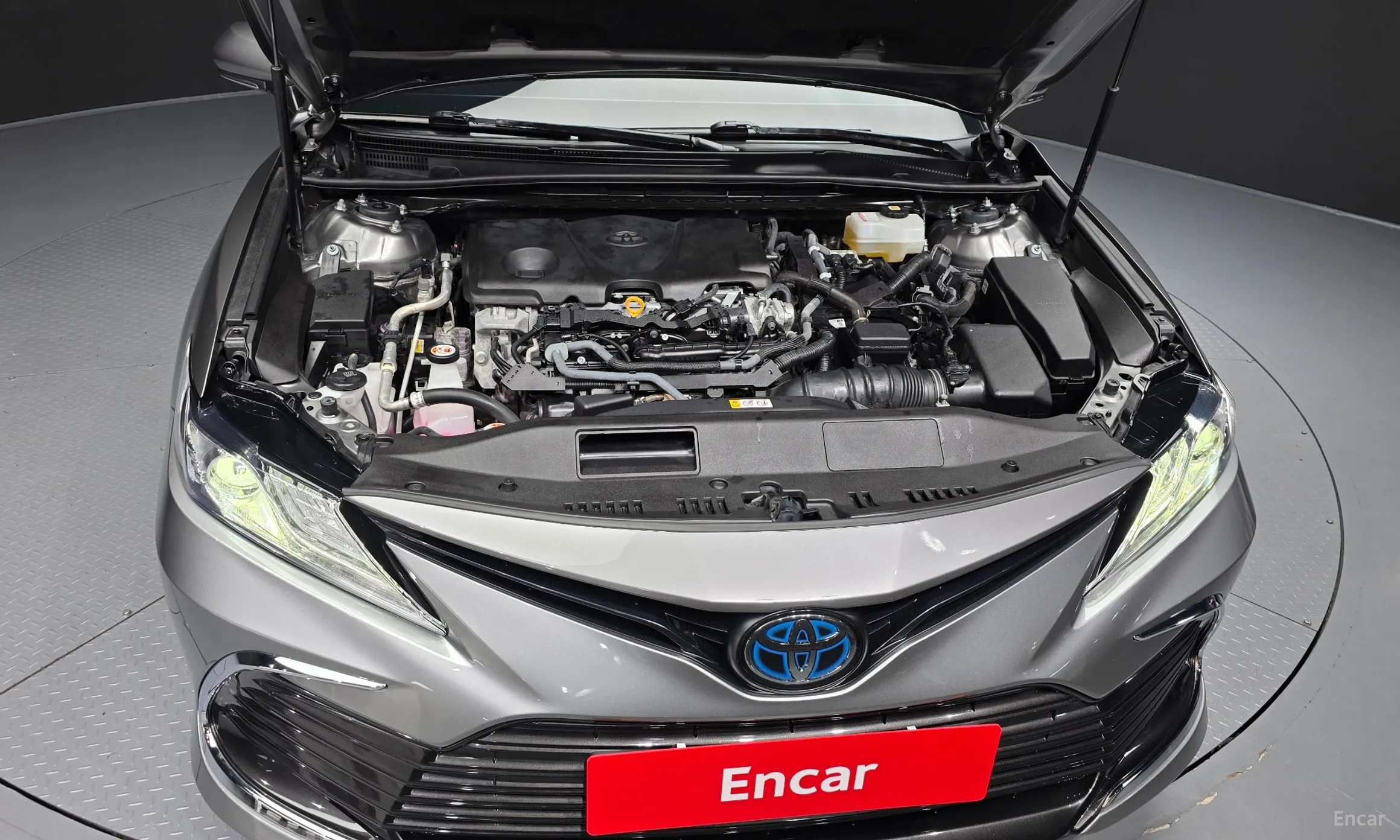 Toyota Camry (XV70) превью 6