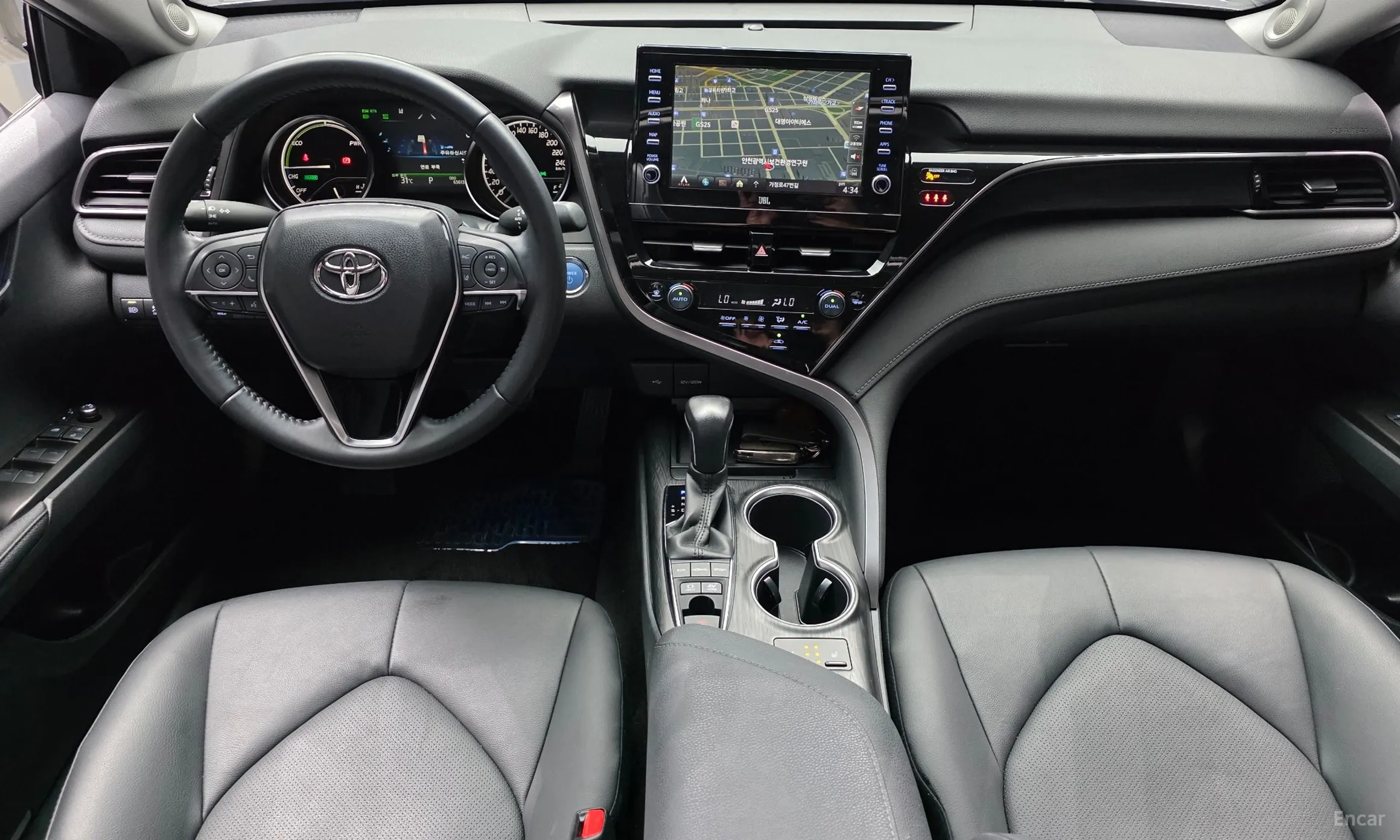 Toyota Camry (XV70) превью 7