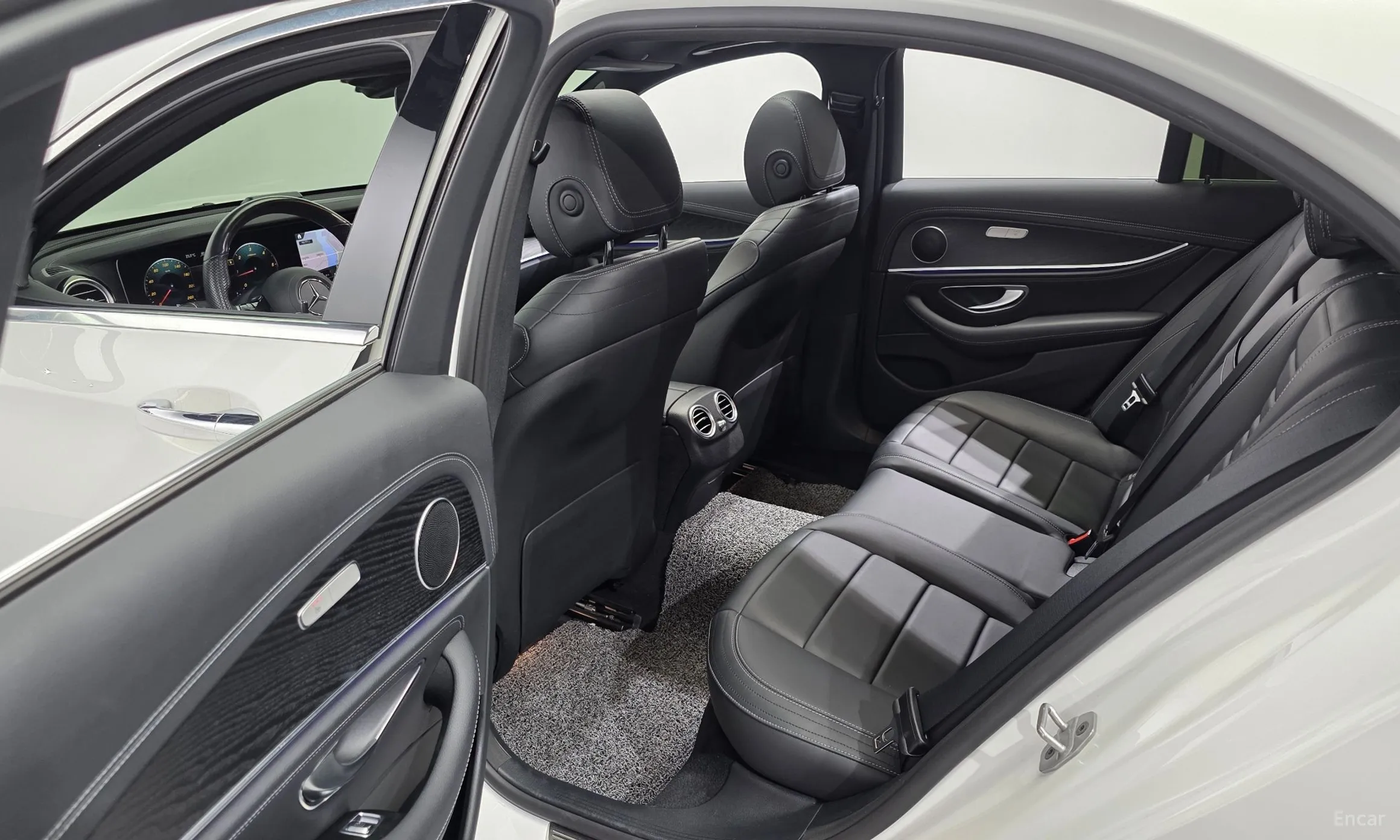 Mercedes Benz E-Class W213 превью 18