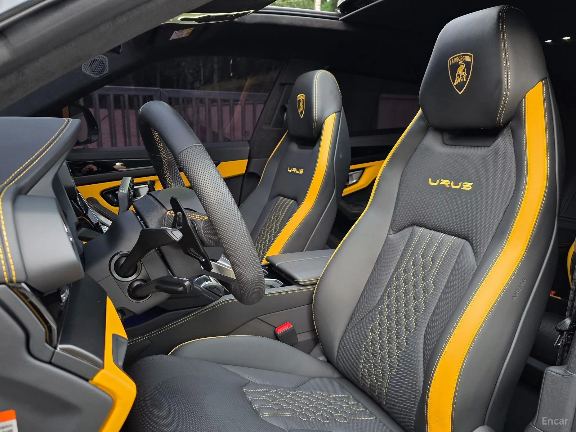 Lamborghini Urus превью 10