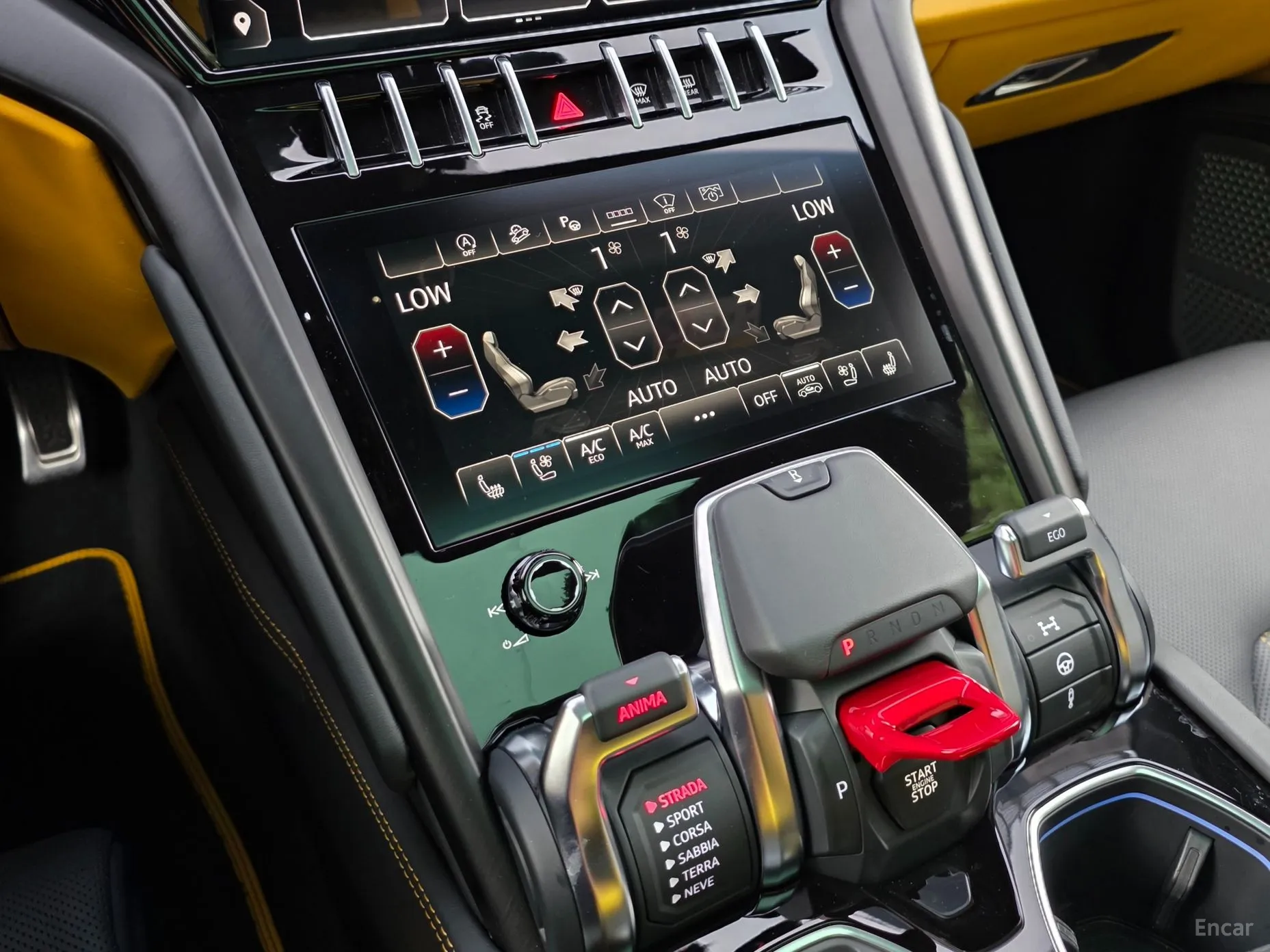 Lamborghini Urus превью 13
