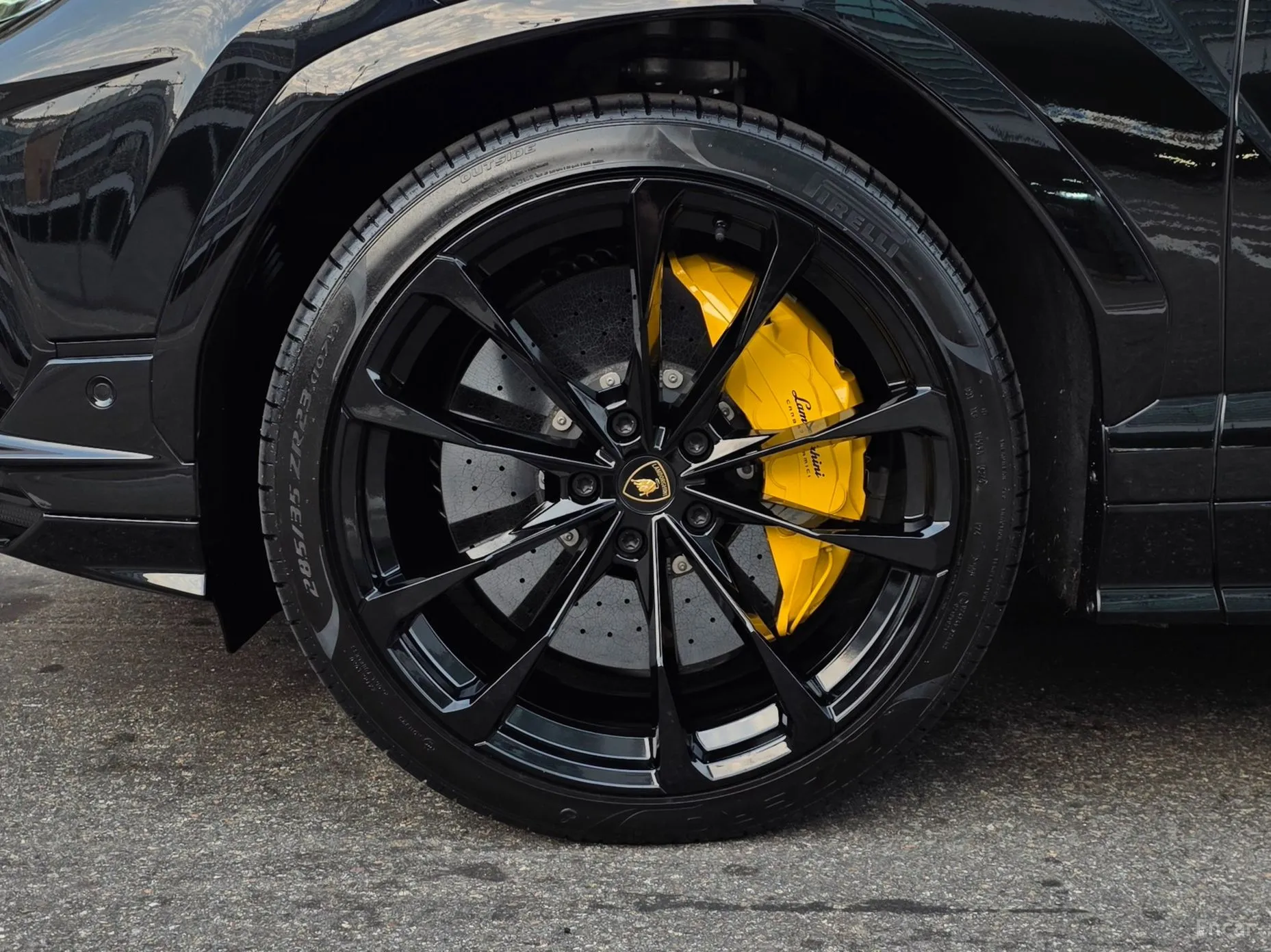 Lamborghini Urus превью 5