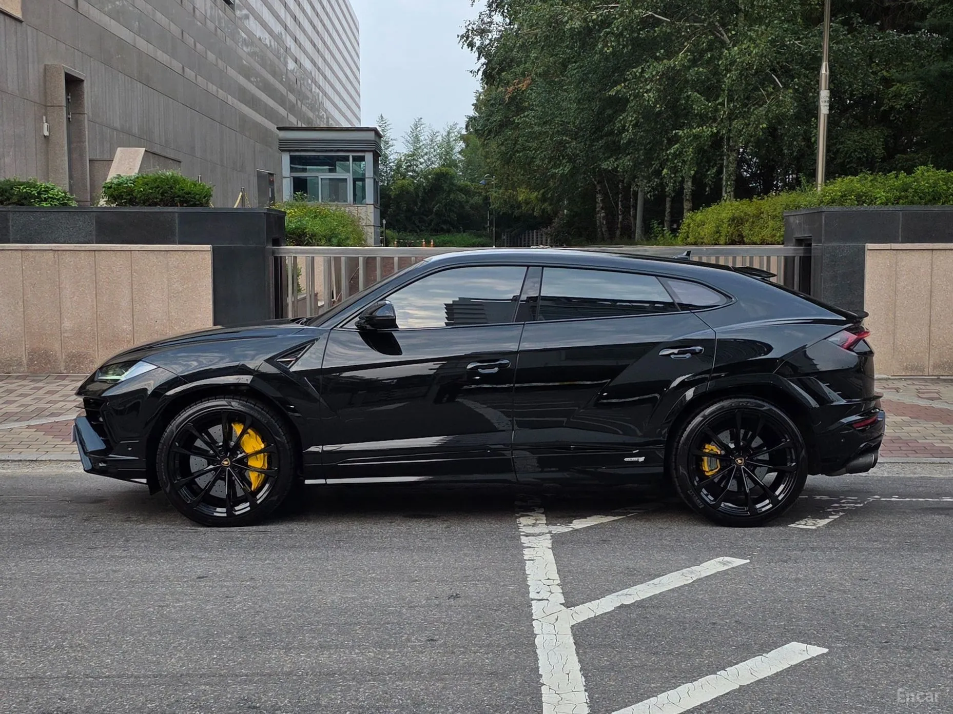 Lamborghini Urus превью 6