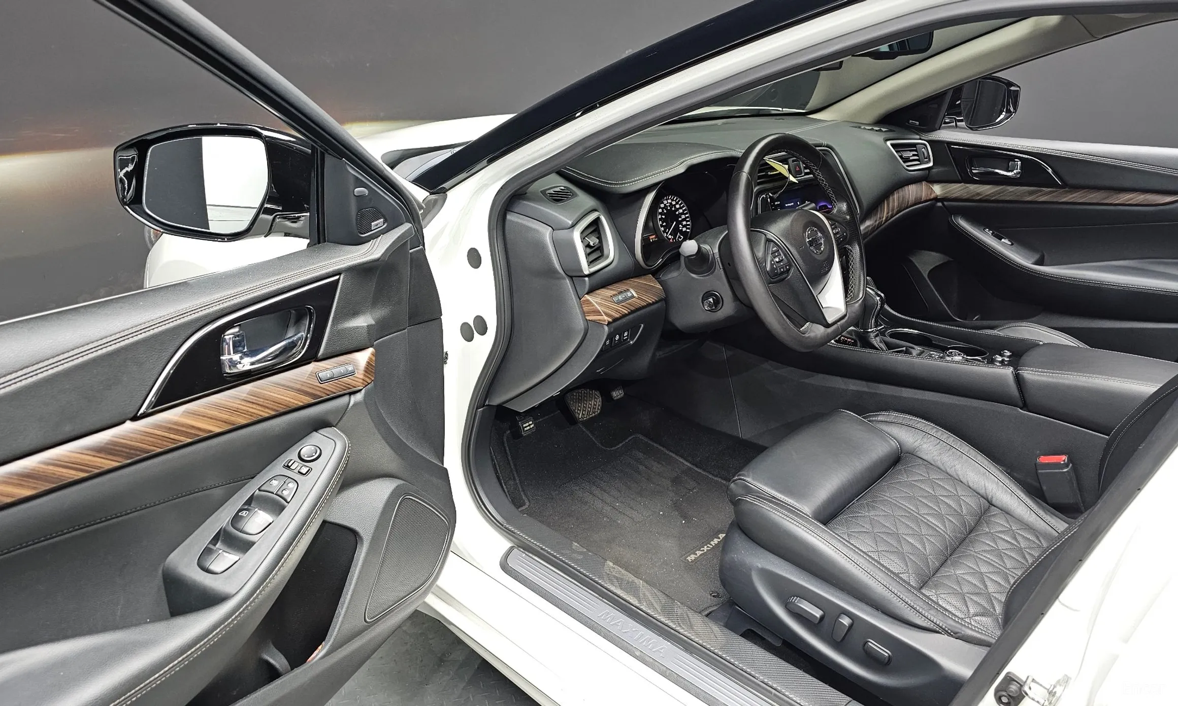 Nissan Maxima (A36) превью 11