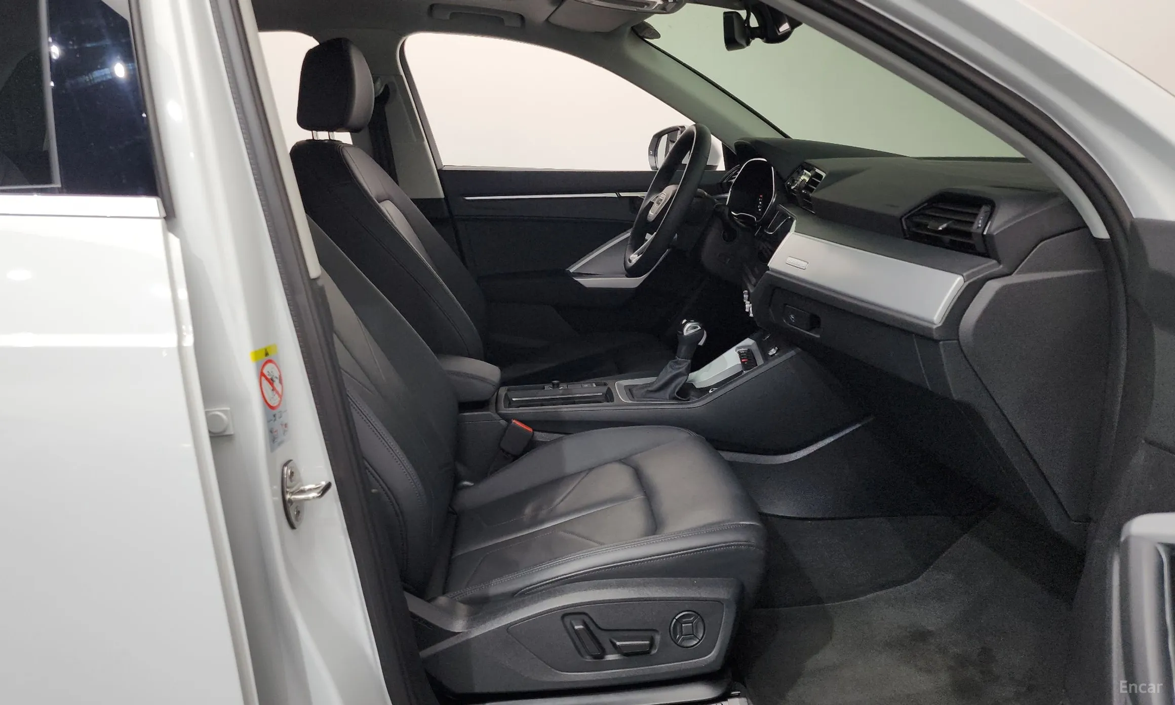 Audi Q3 (F3) превью 11