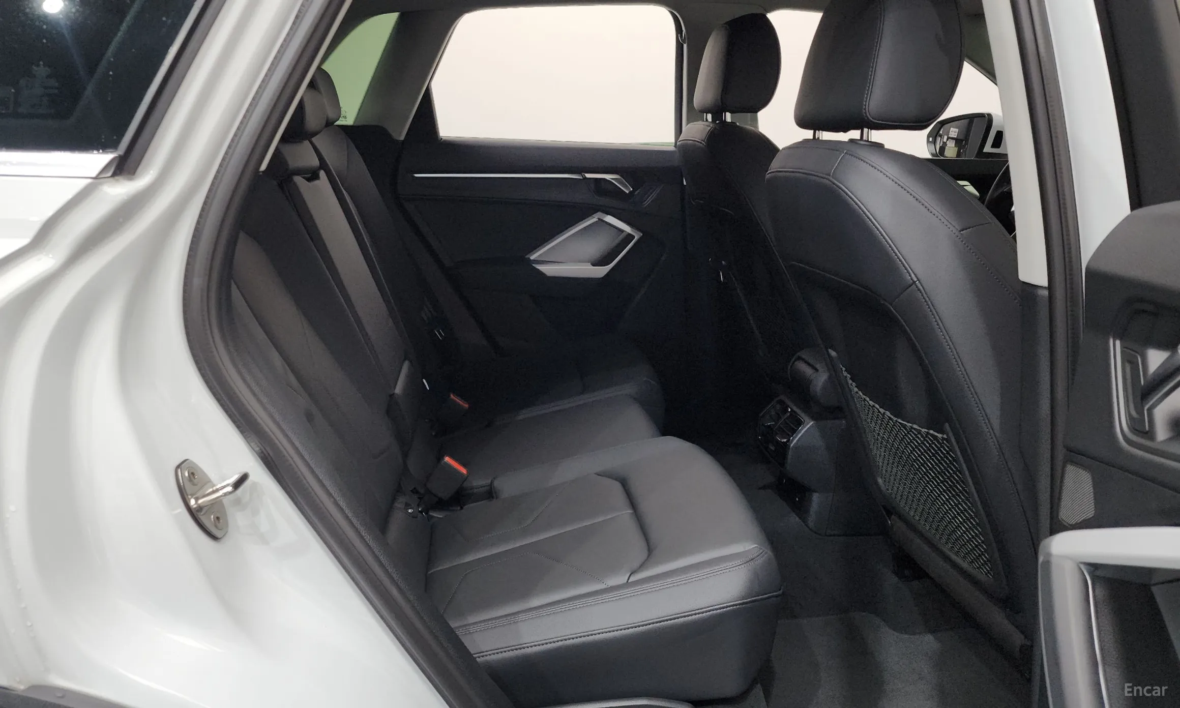 Audi Q3 (F3) превью 12