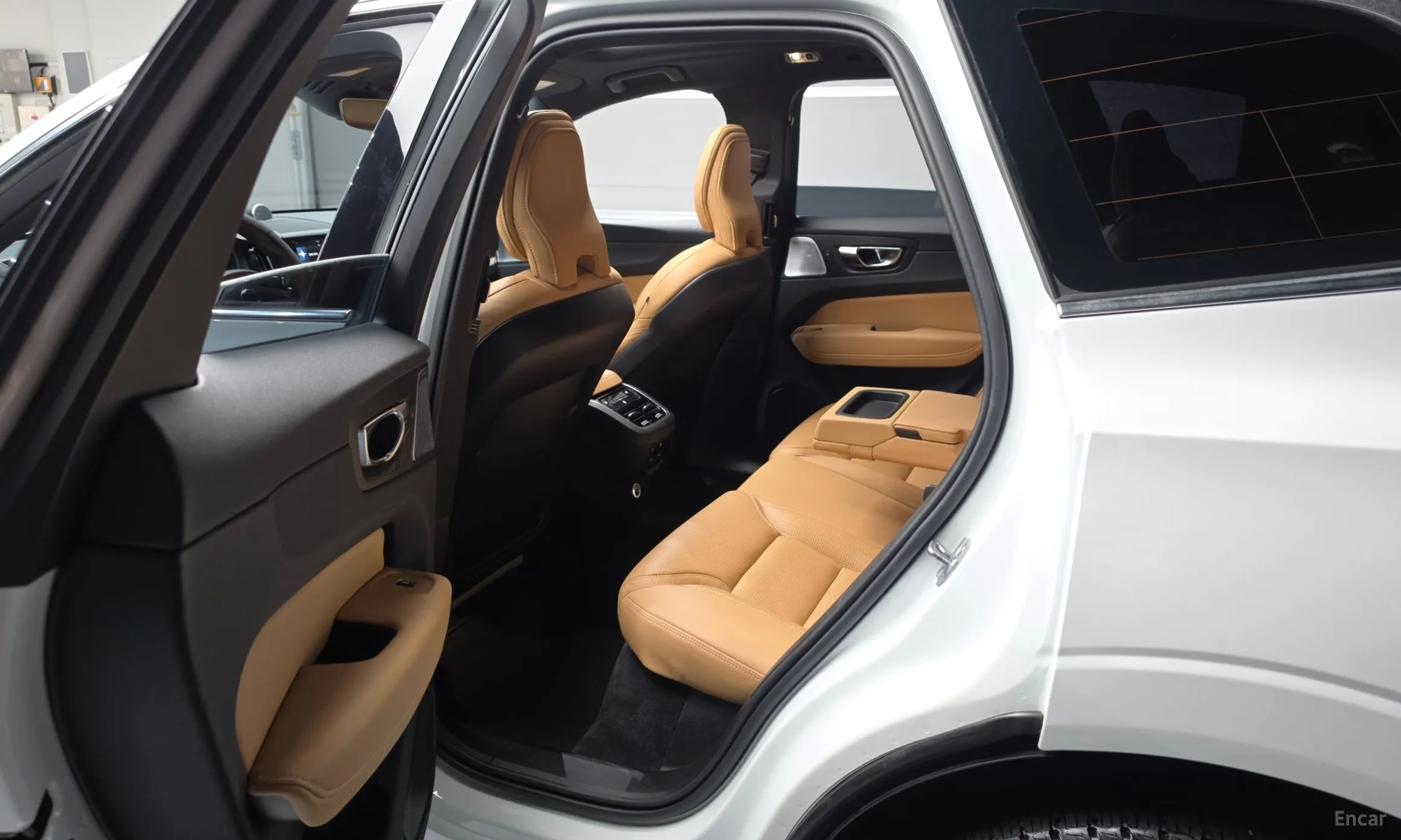 Volvo XC60 Gen 2 превью 11
