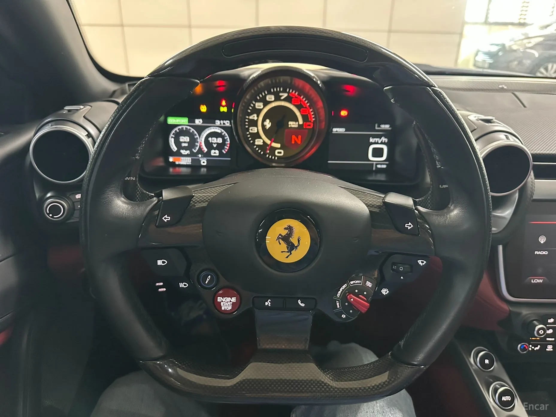 Ferrari GTC4 Rousseau превью 11