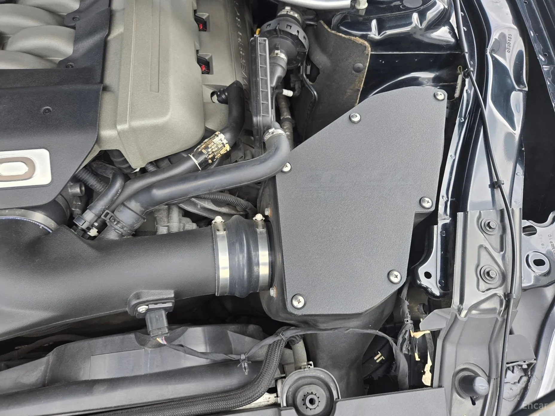 Ford Mustang превью 19
