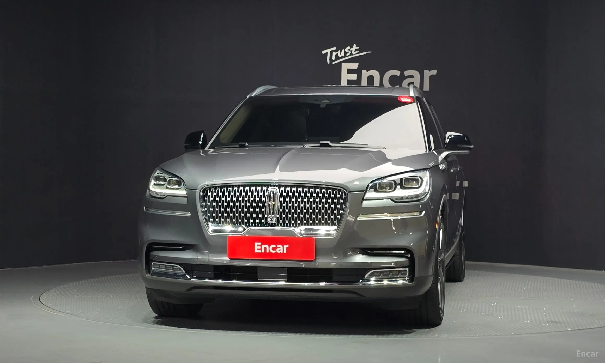 Lincoln Aviator 2nd Generation превью 3