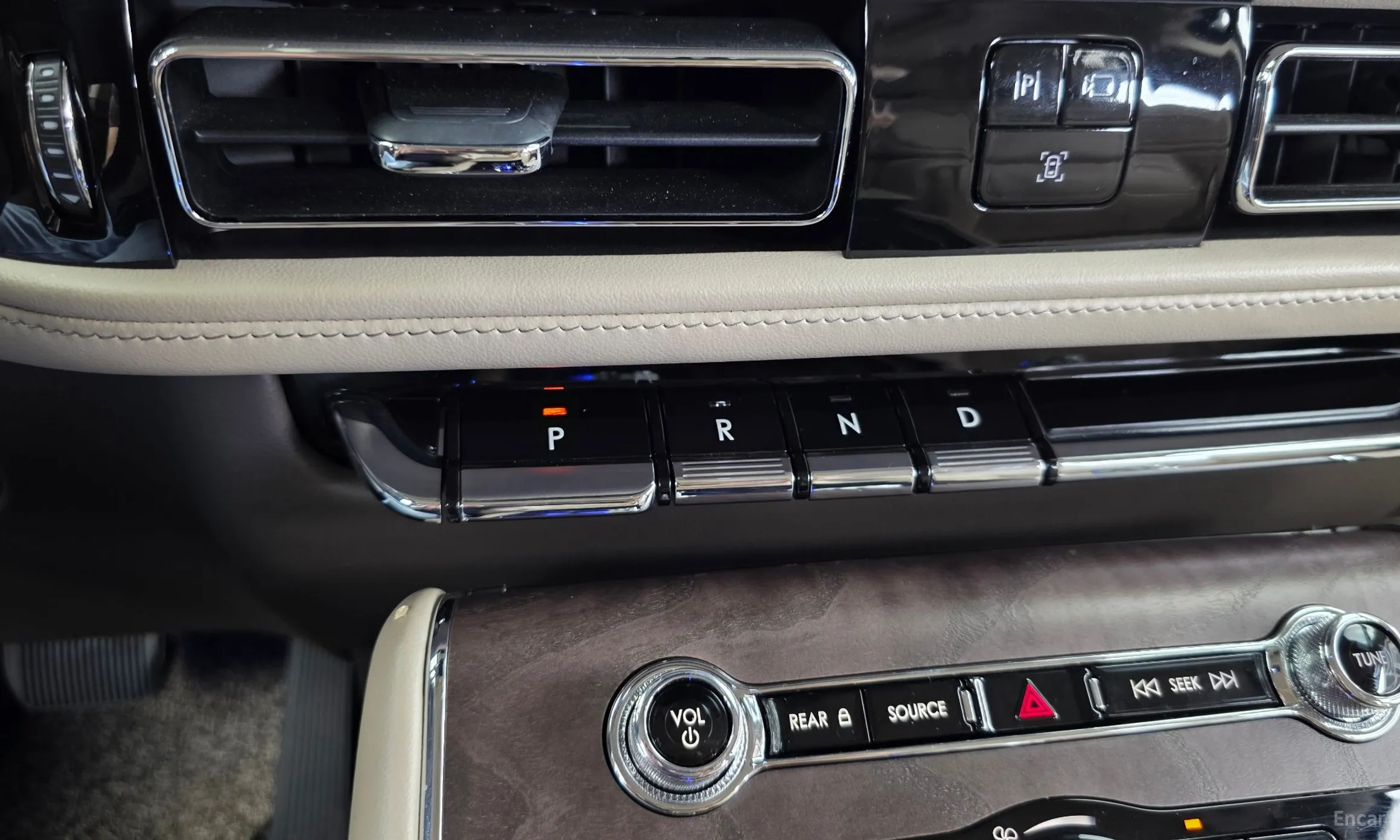 Lincoln Aviator 2nd Generation превью 9