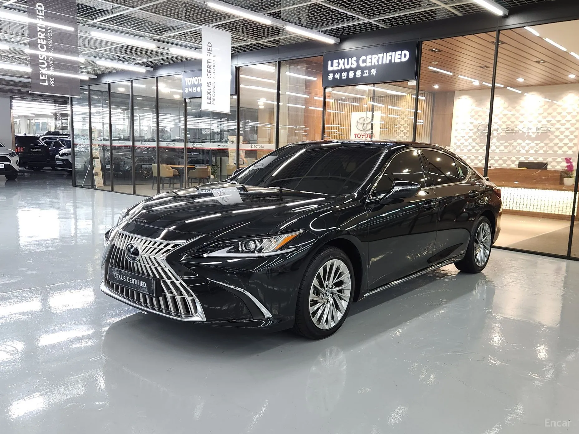 Lexus ES300h 7th Generation