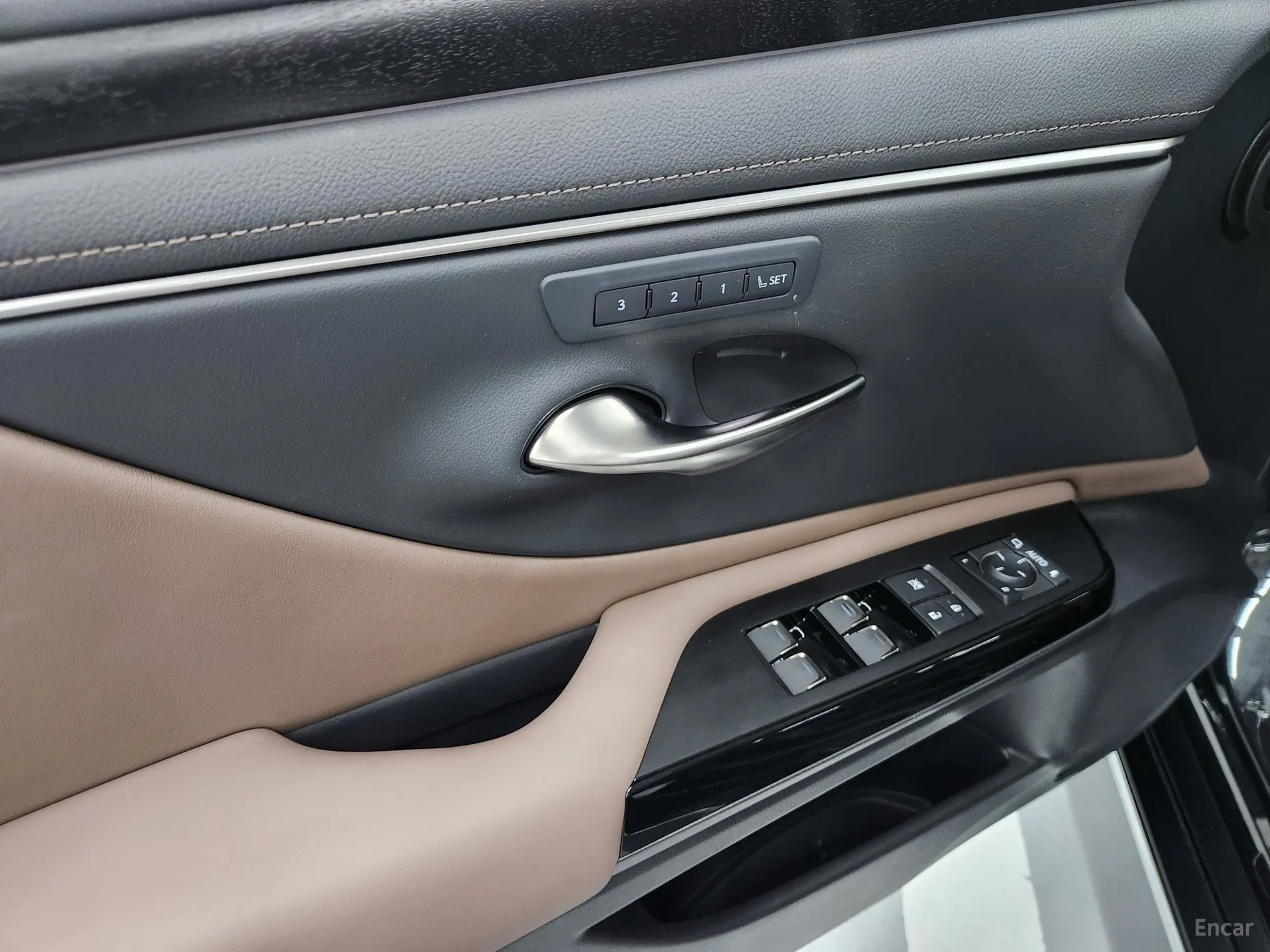 Lexus ES300h 7th Generation превью 12