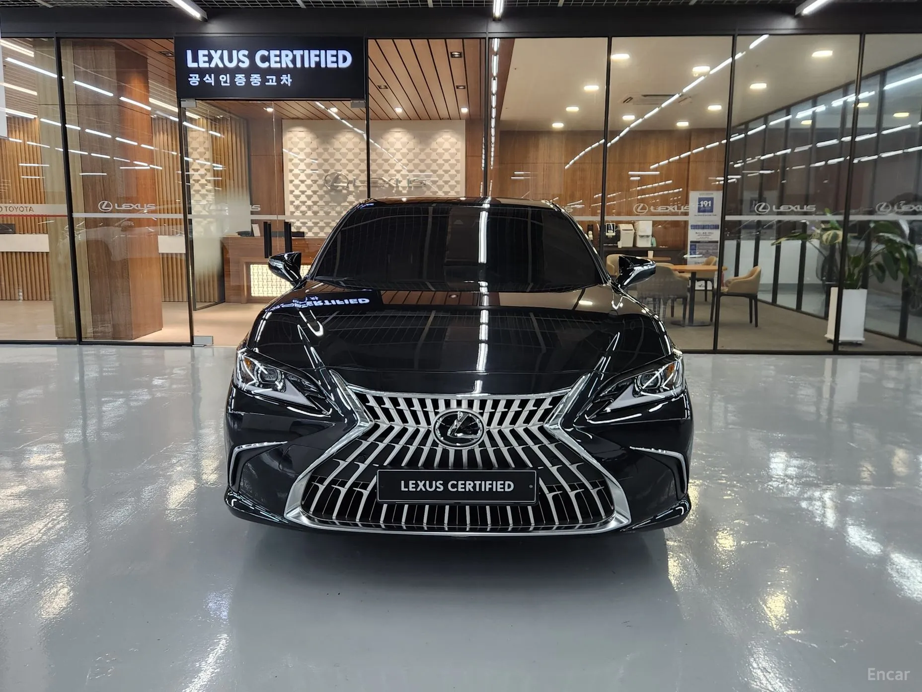 Lexus ES300h 7th Generation превью 3