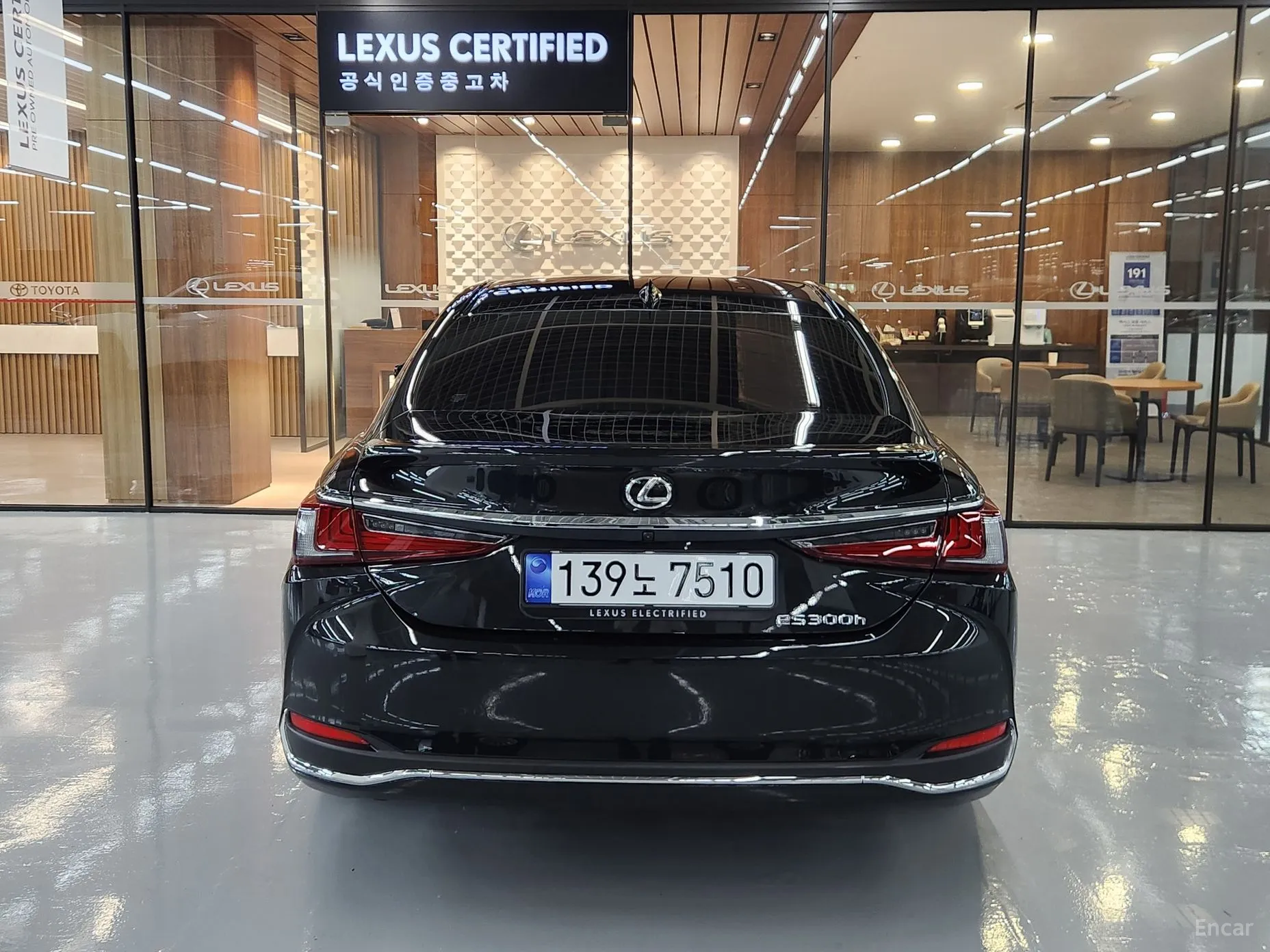 Lexus ES300h 7th Generation превью 4