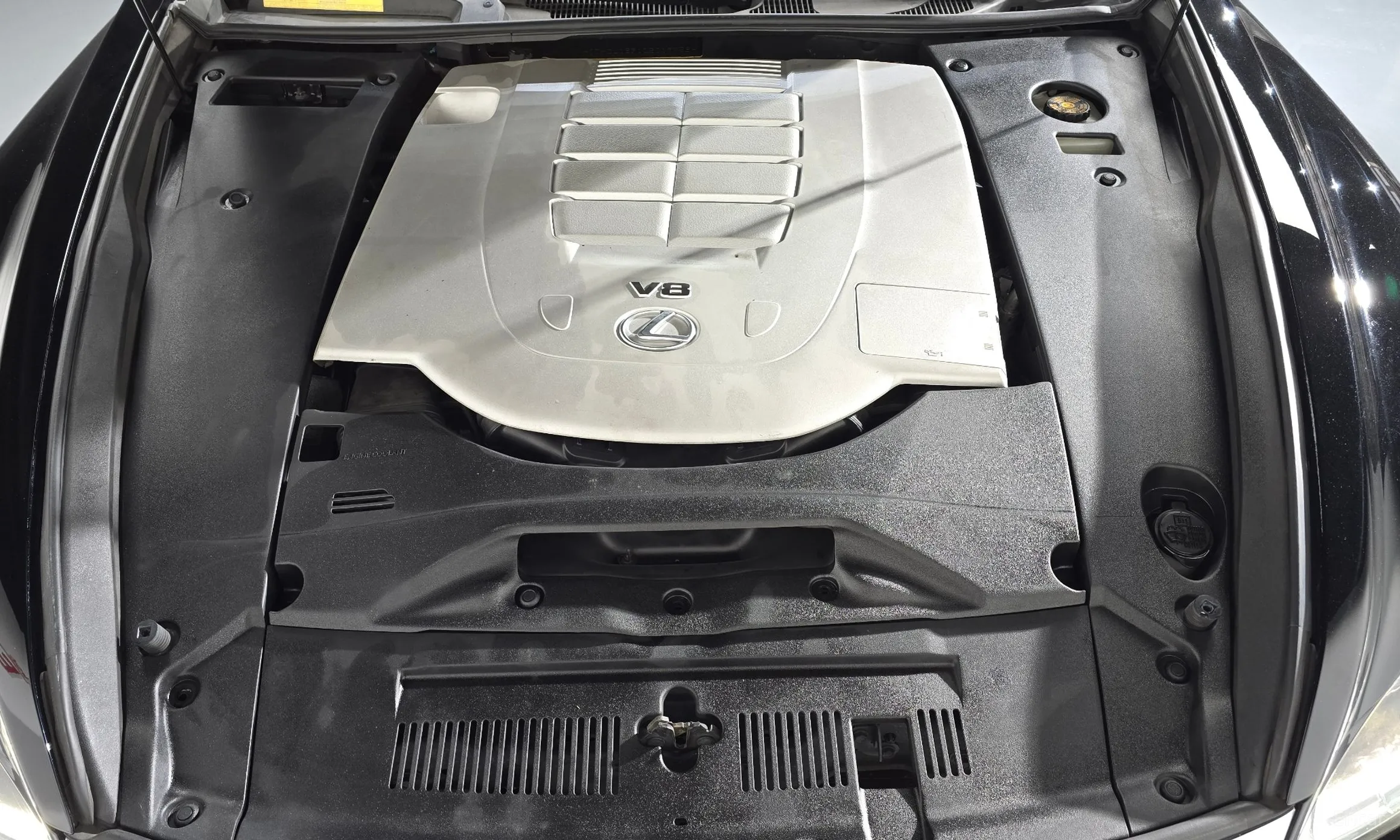 Lexus LS460 превью 6