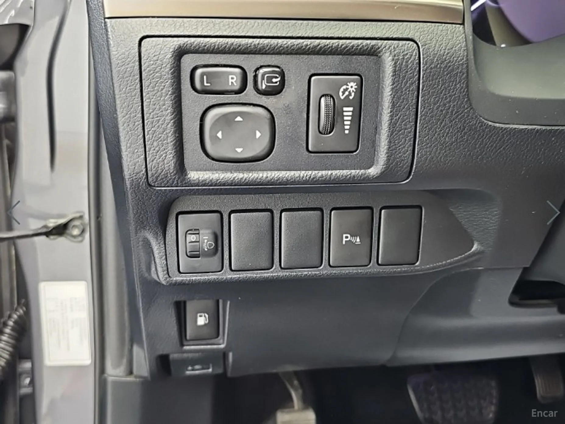 Lexus CT200h превью 19