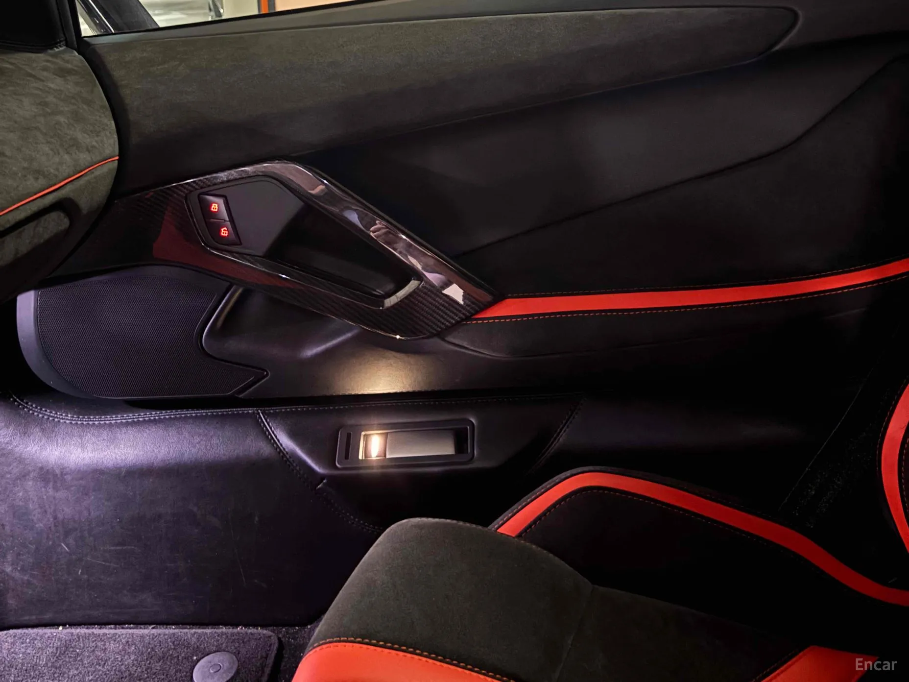 Lamborghini Aventador превью 10