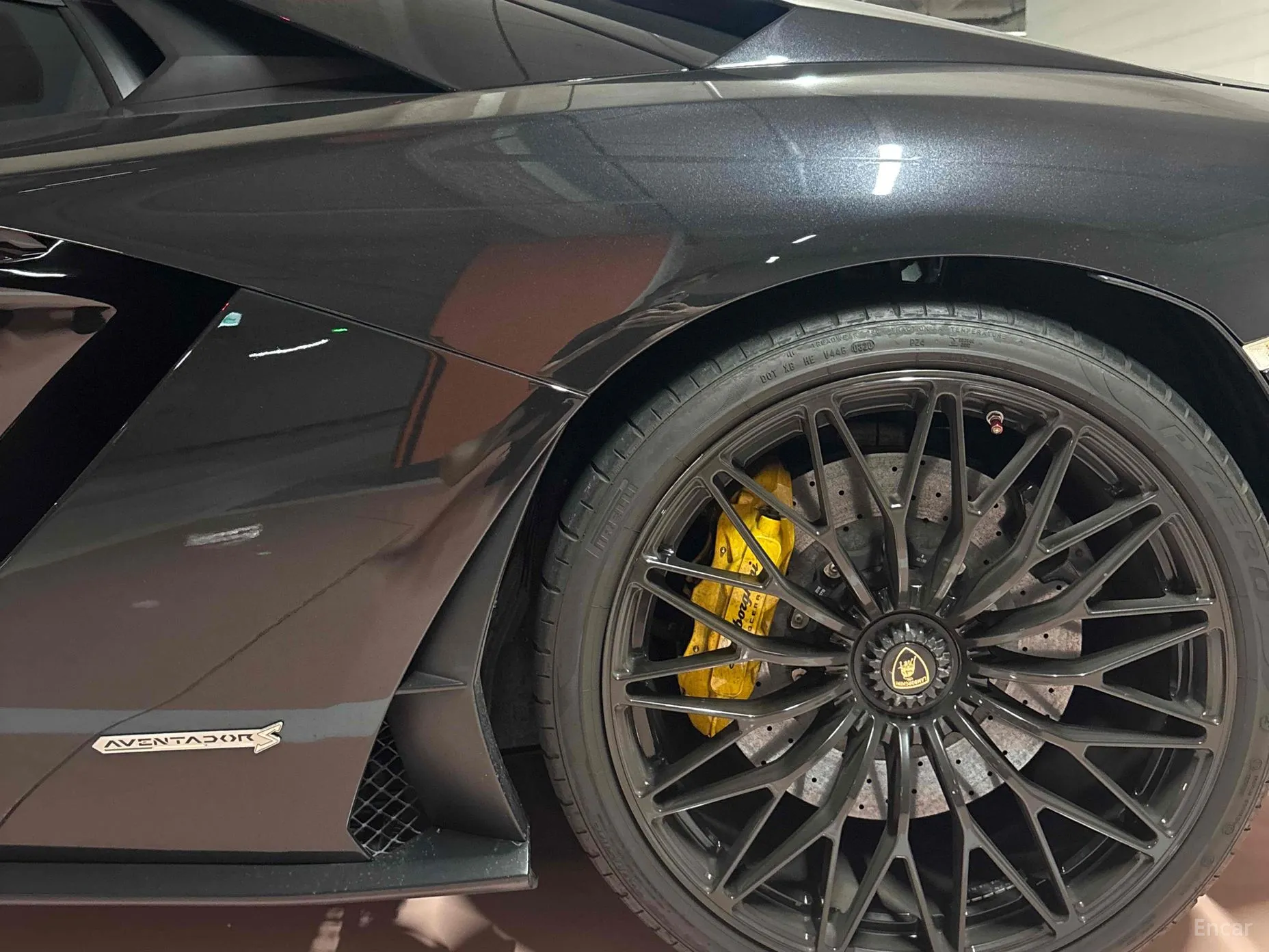 Lamborghini Aventador превью 15