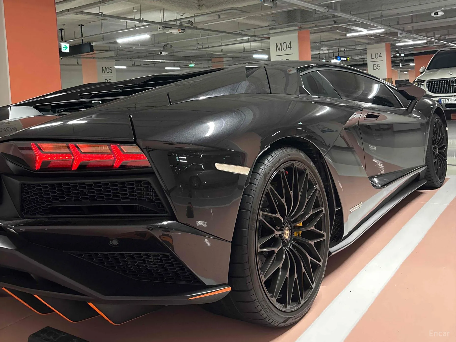 Lamborghini Aventador