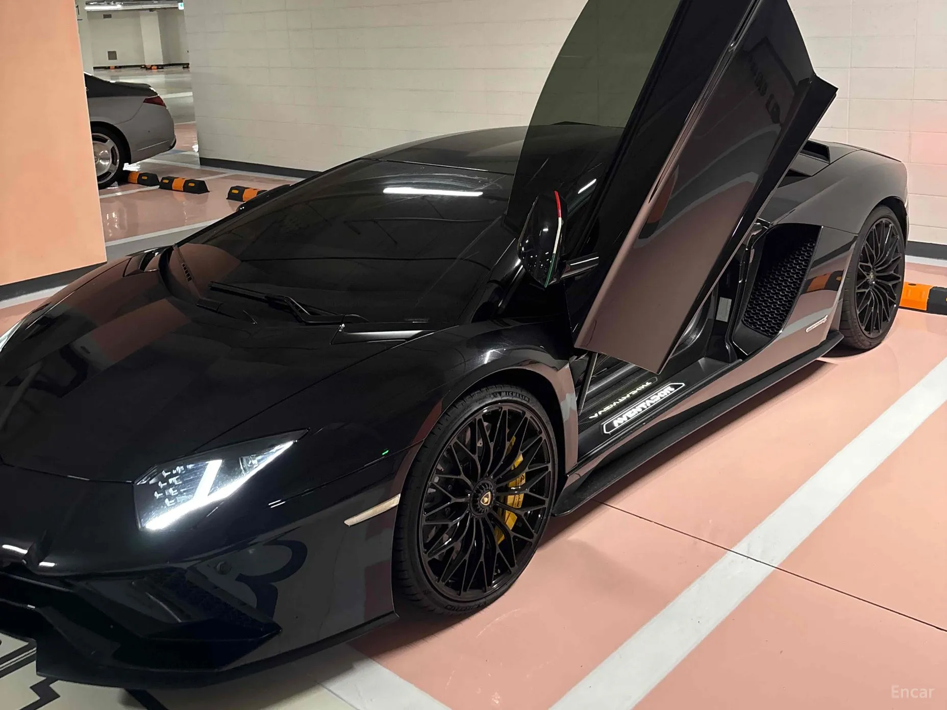 Lamborghini Aventador превью 5
