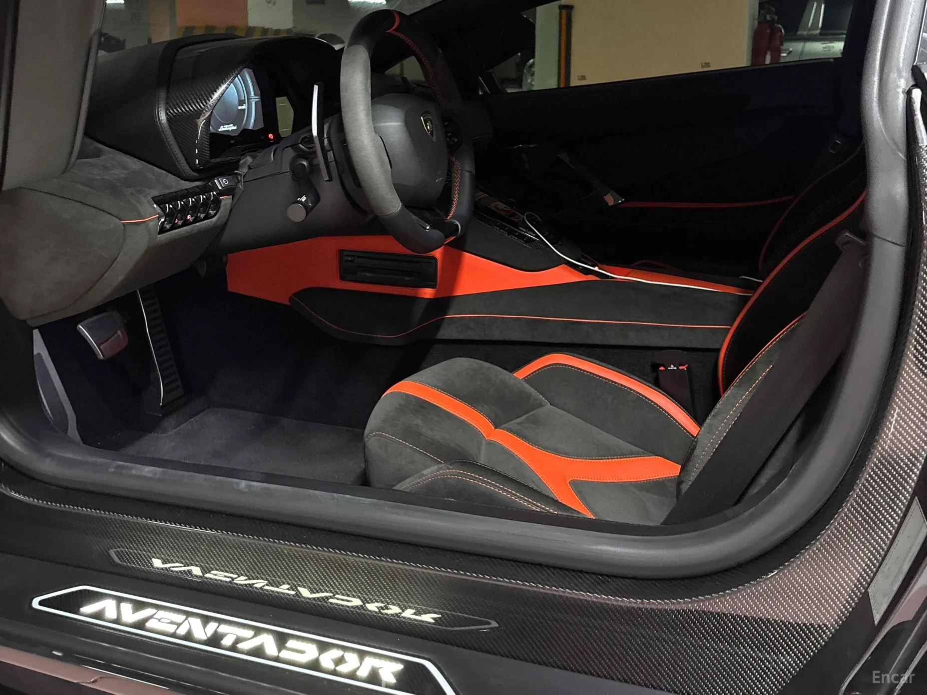 Lamborghini Aventador превью 7