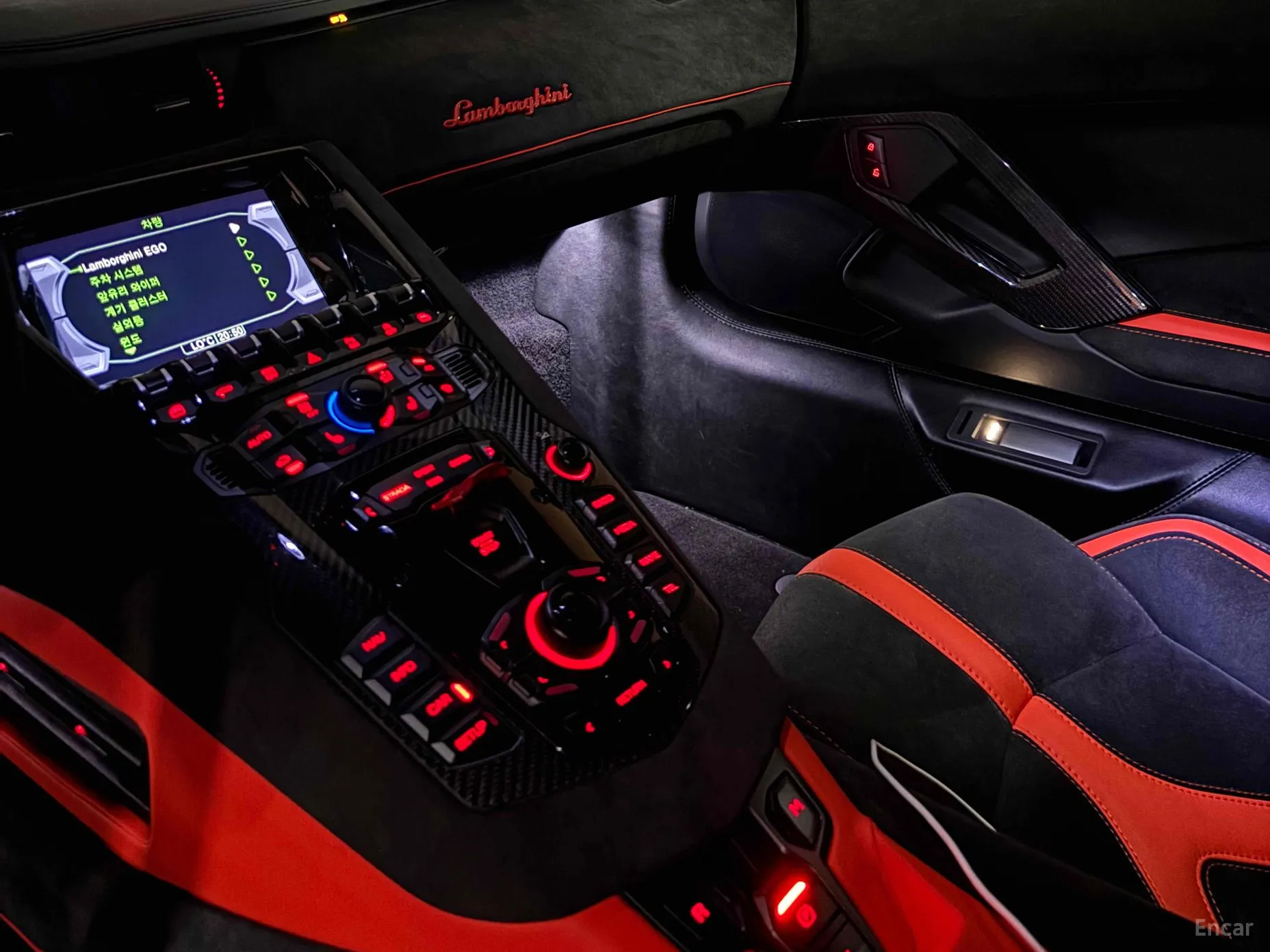 Lamborghini Aventador превью 8