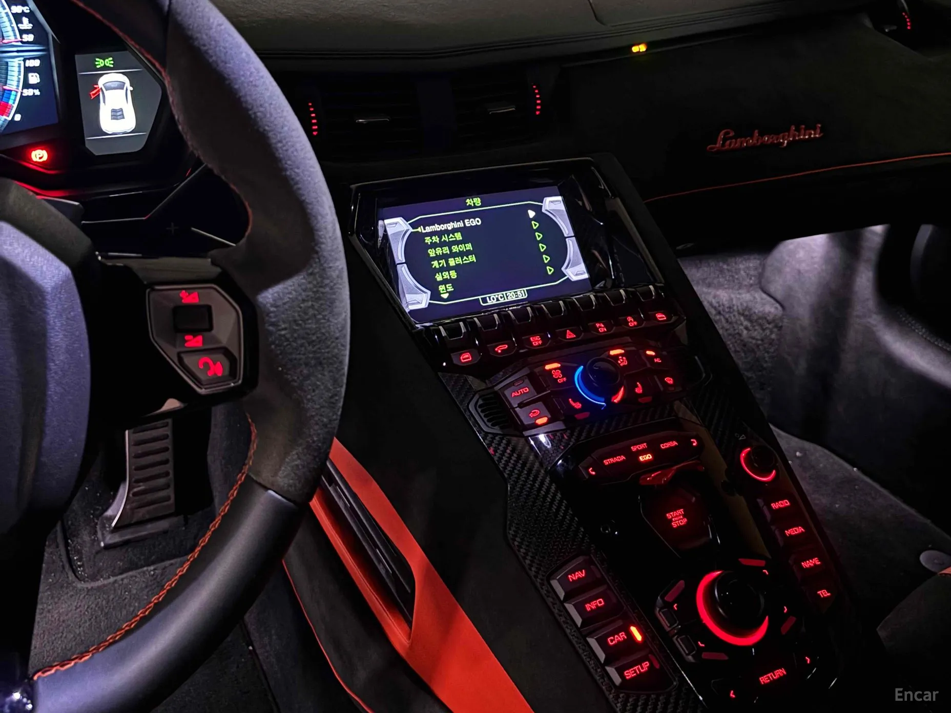 Lamborghini Aventador превью 9