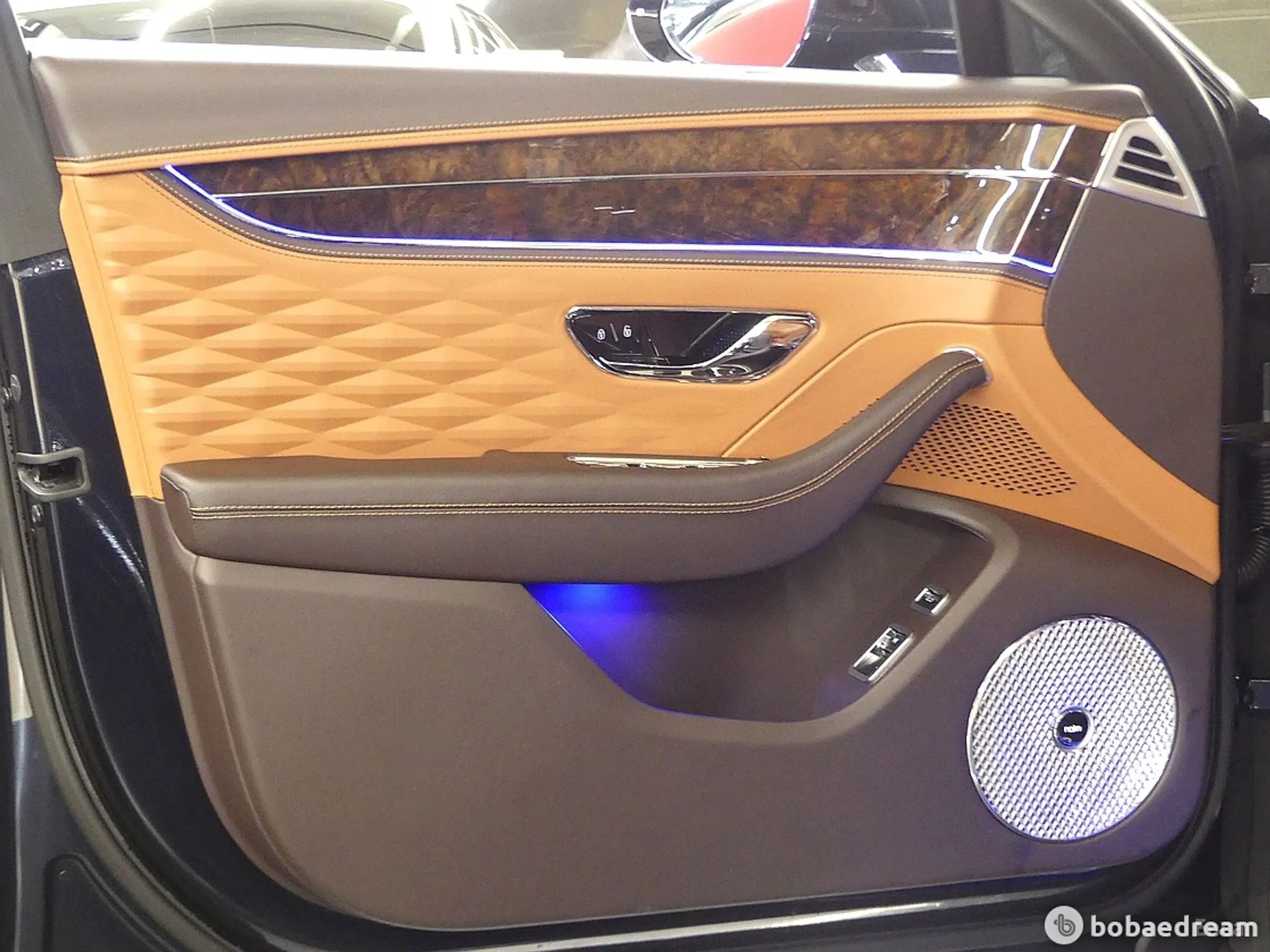 Bentley Flying Spur 3rd Generation превью 11