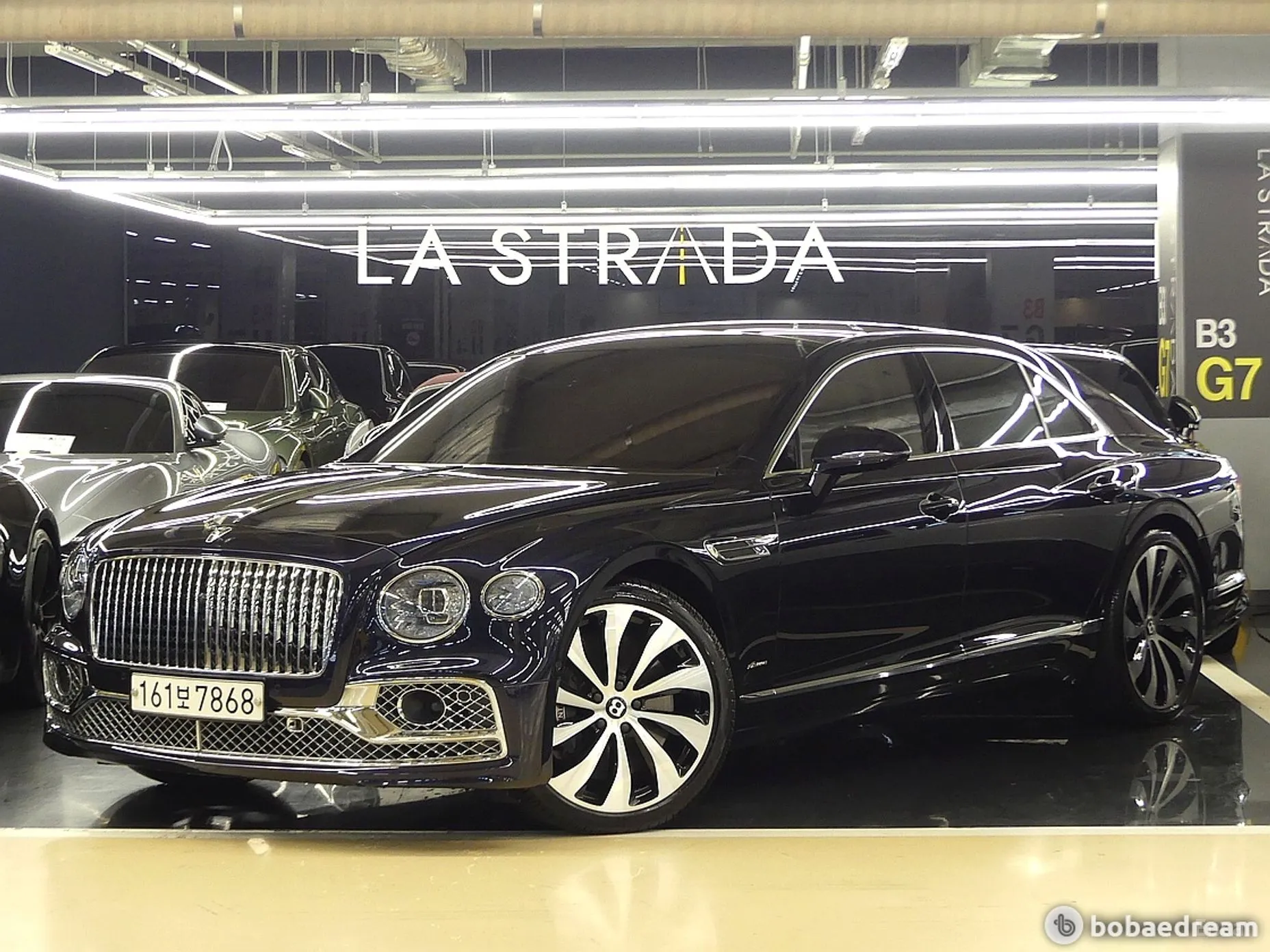 Bentley Flying Spur 3rd Generation превью 3