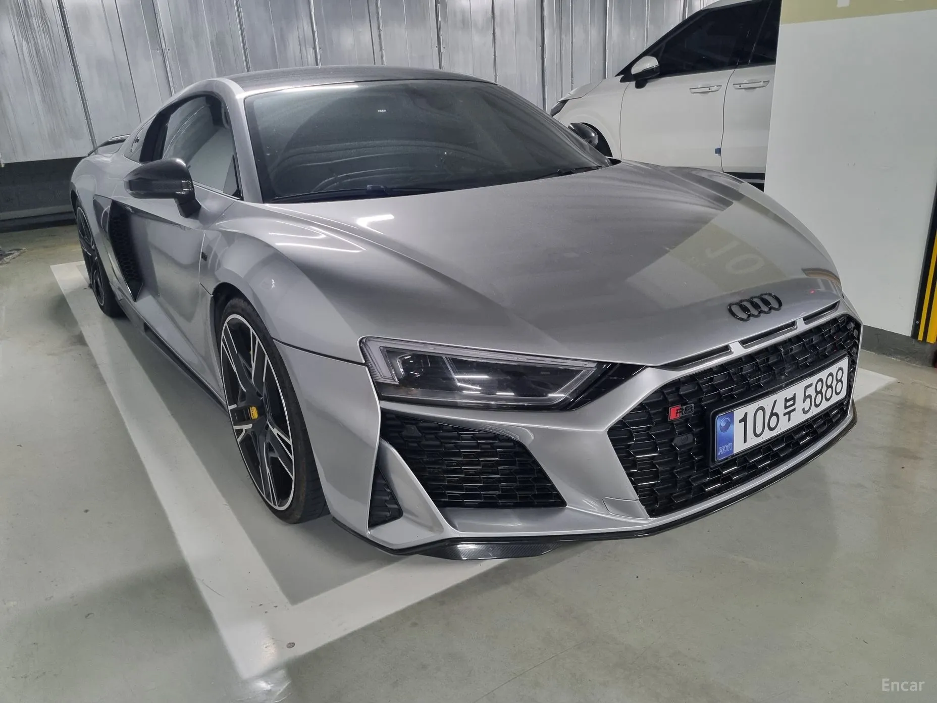 Audi R8 (4S) превью 3