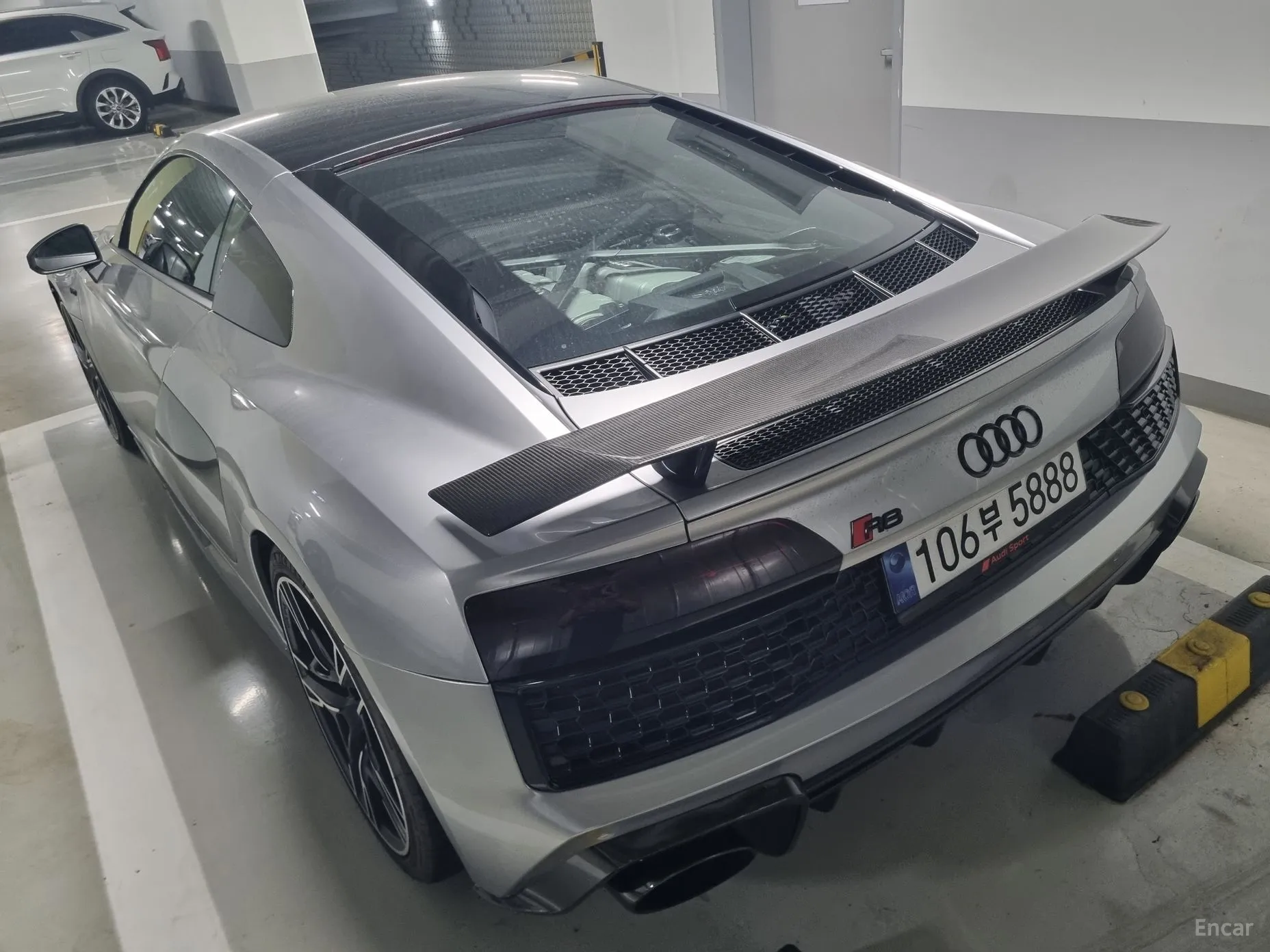 Audi R8 (4S) превью 4