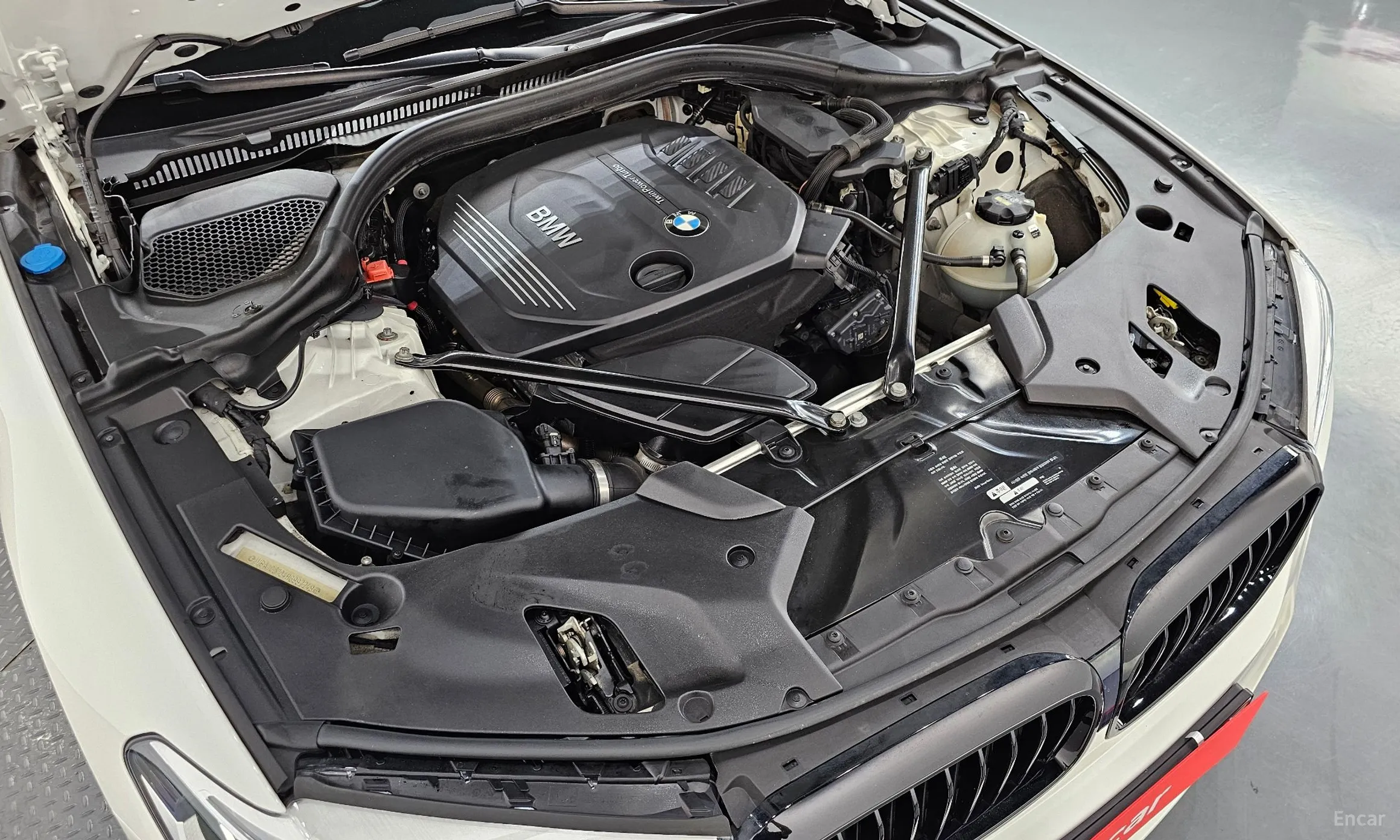 BMW 5 Series (G30) превью 6