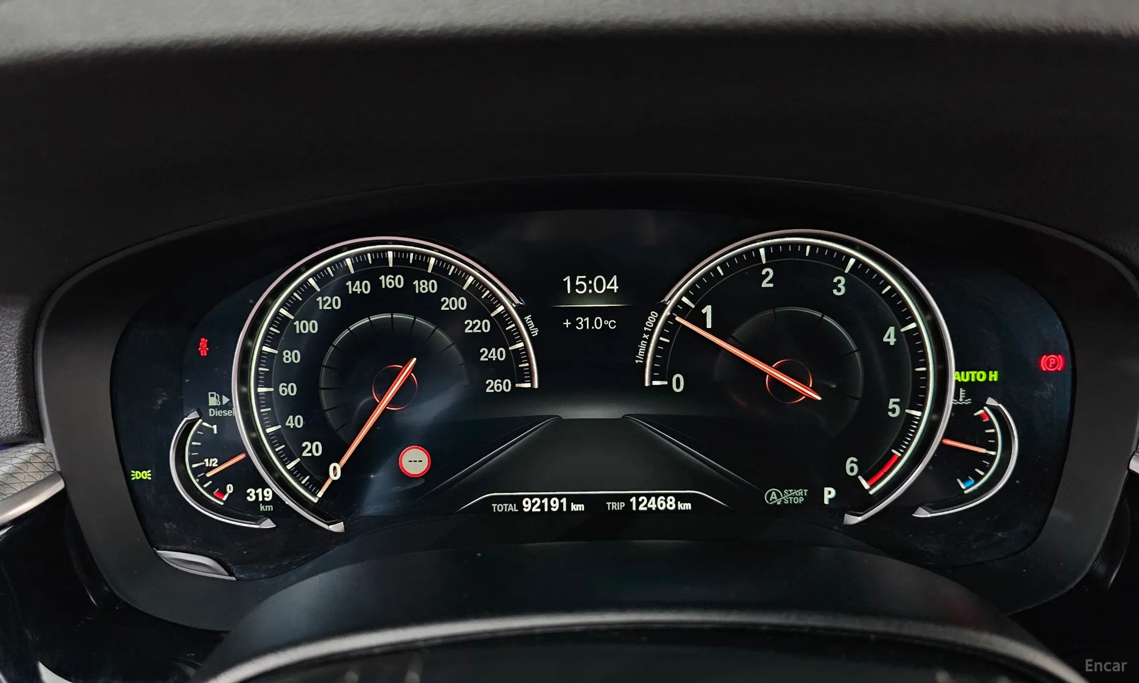 BMW 5 Series (G30) превью 8