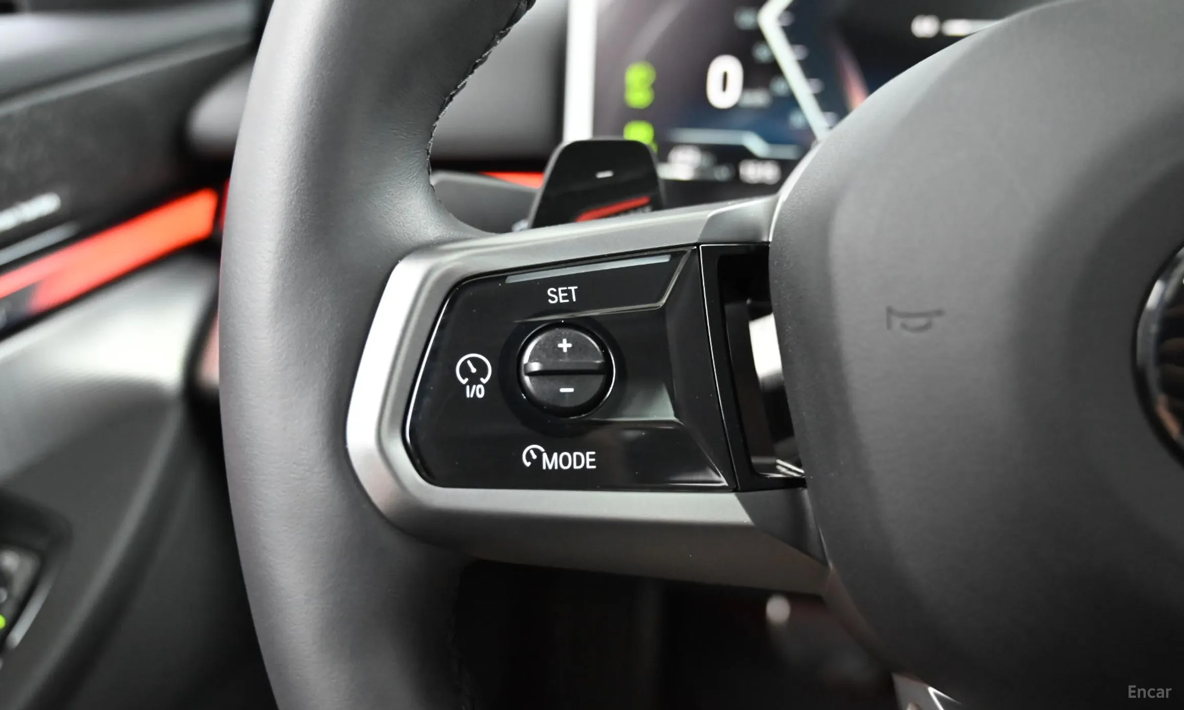 BMW 5 Series (G60) превью 19