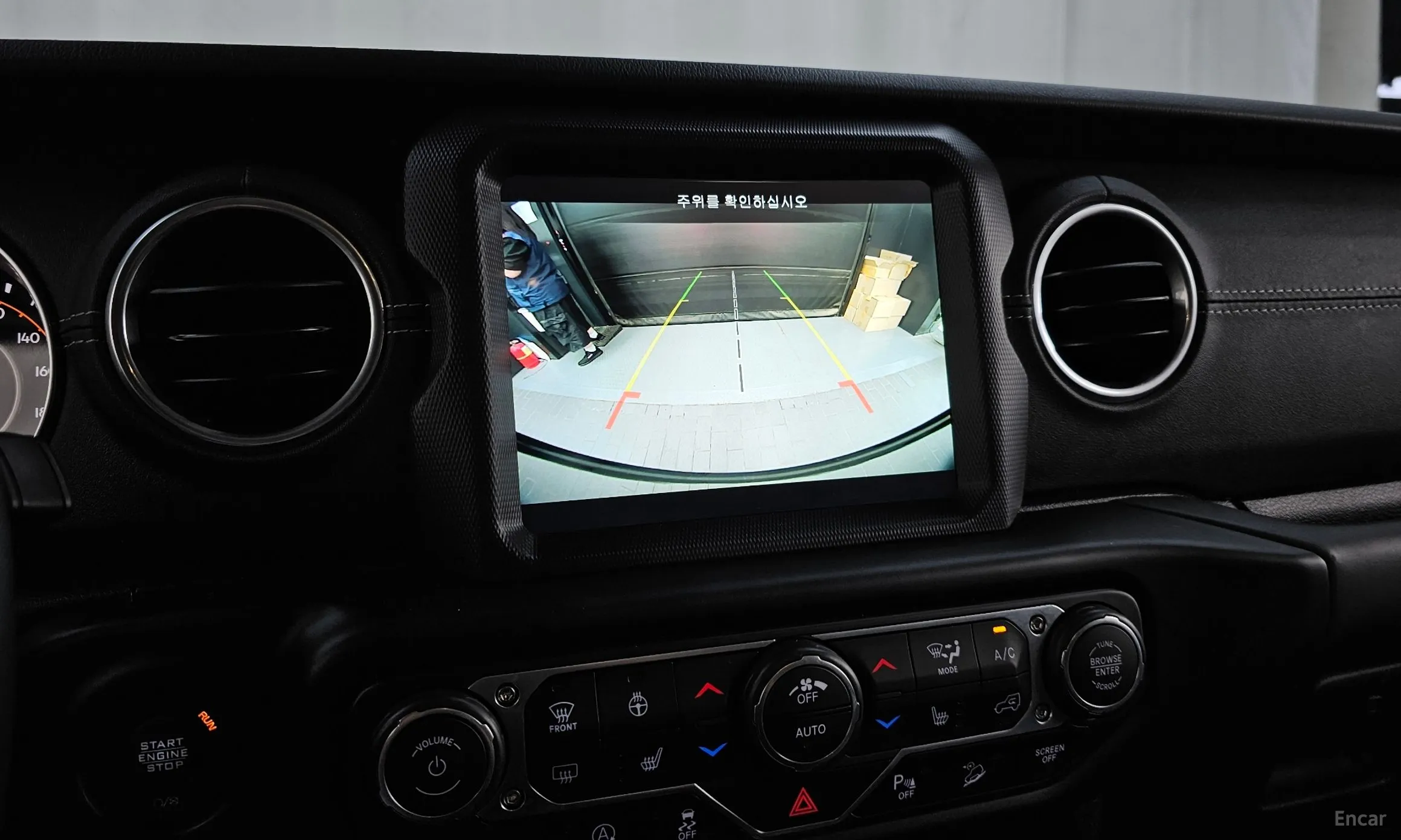 Jeep Wrangler (JL) превью 16