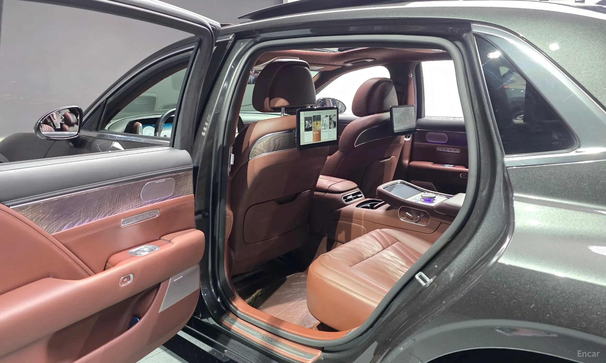 Genesis G90 (RS4) превью 12