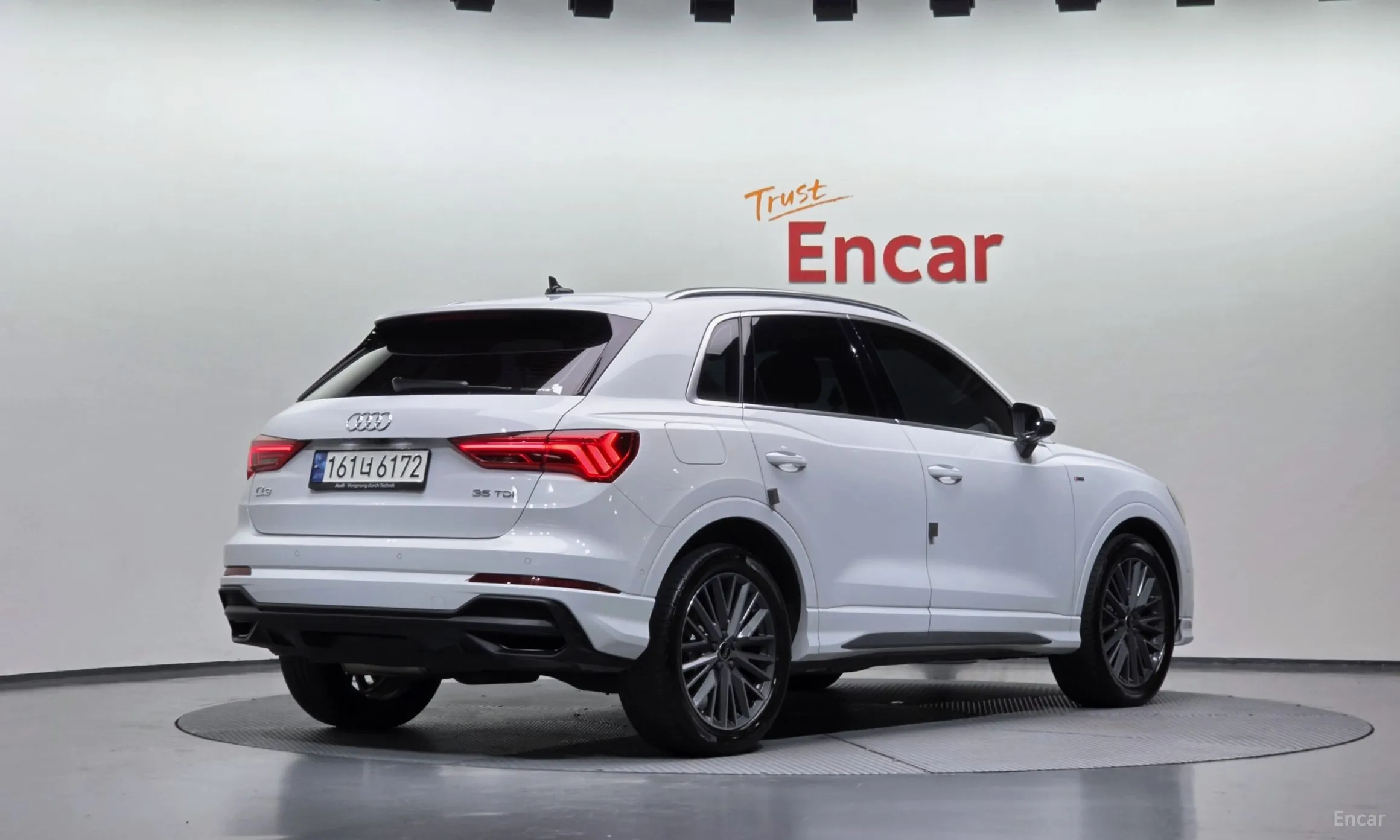 Audi Q3 (F3)