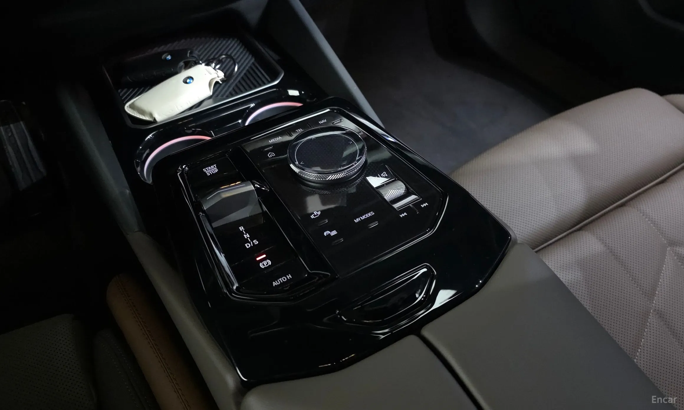 BMW 5 Series (G60) превью 9