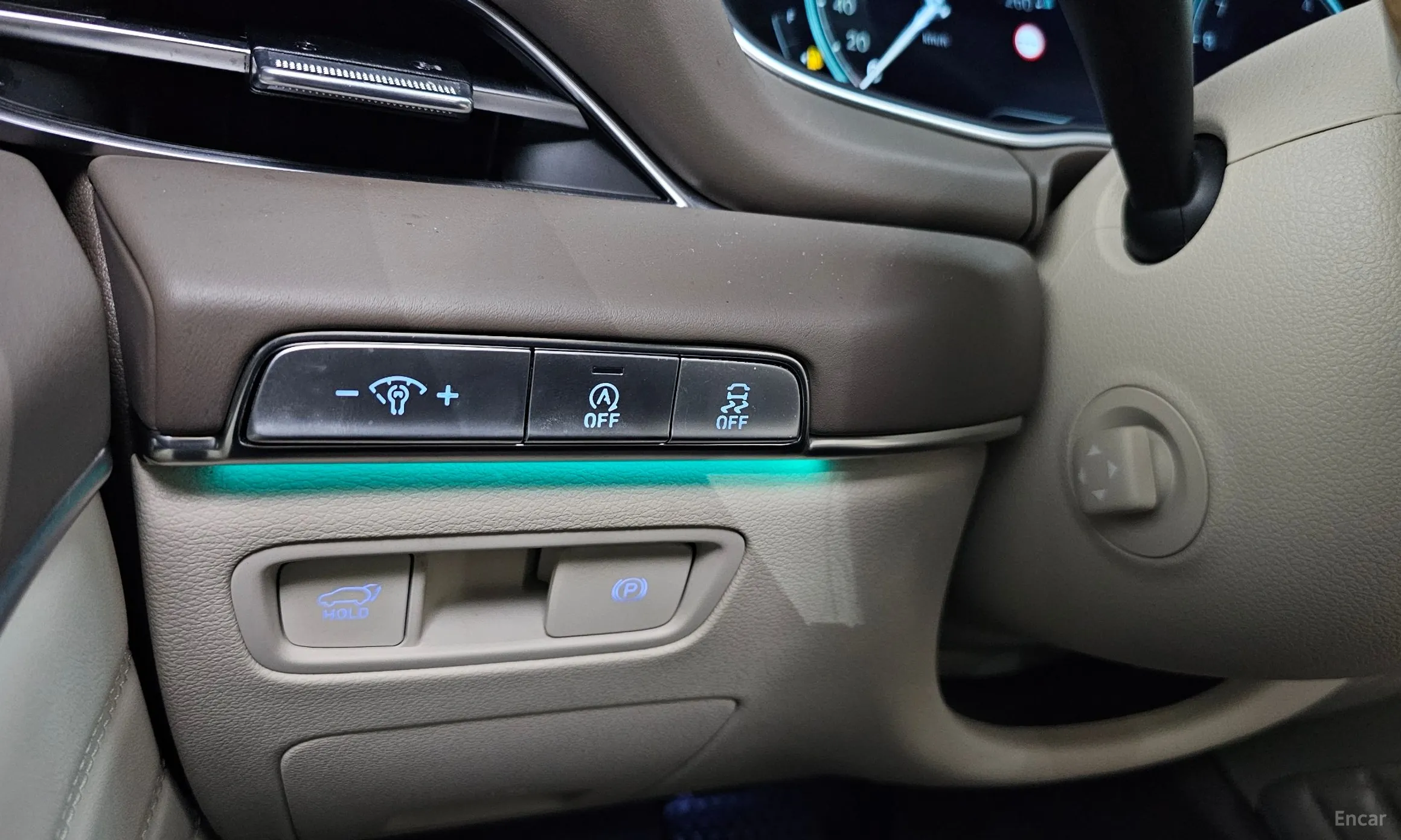 Genesis GV80 превью 18