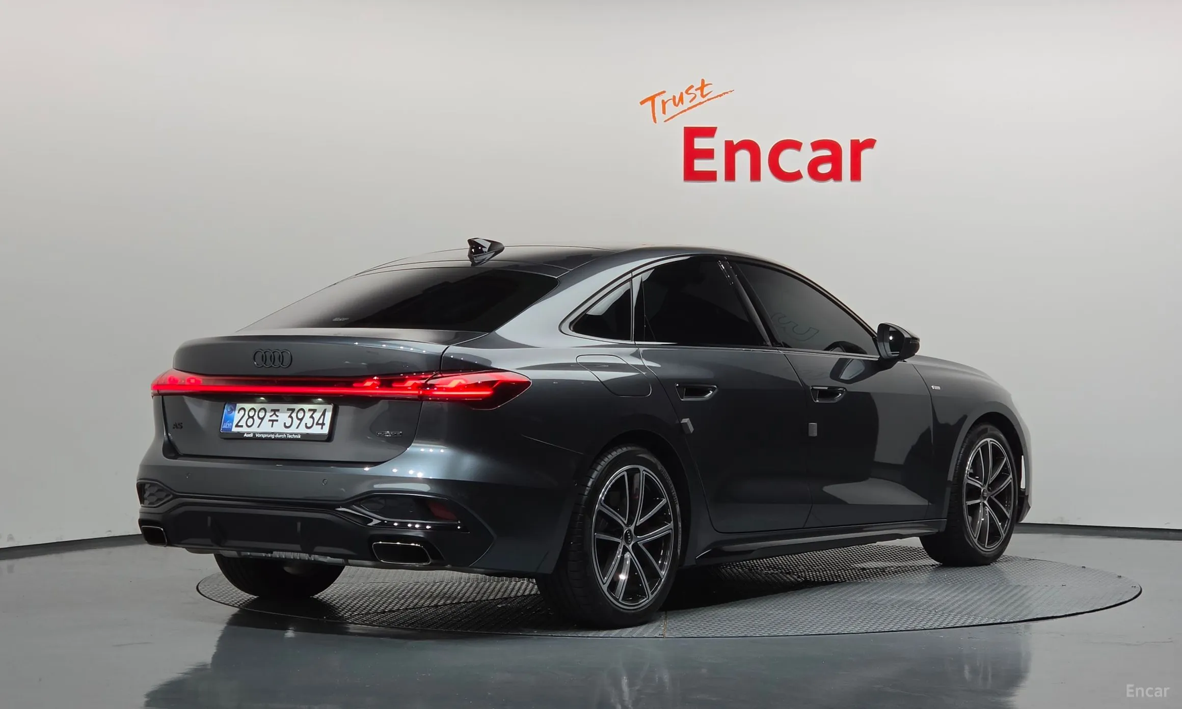 Audi A5 (B10) превью 2