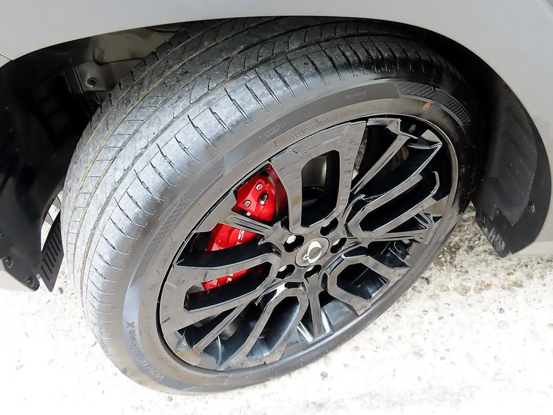 KG Mobility (SsangYong) The New Torres превью 20